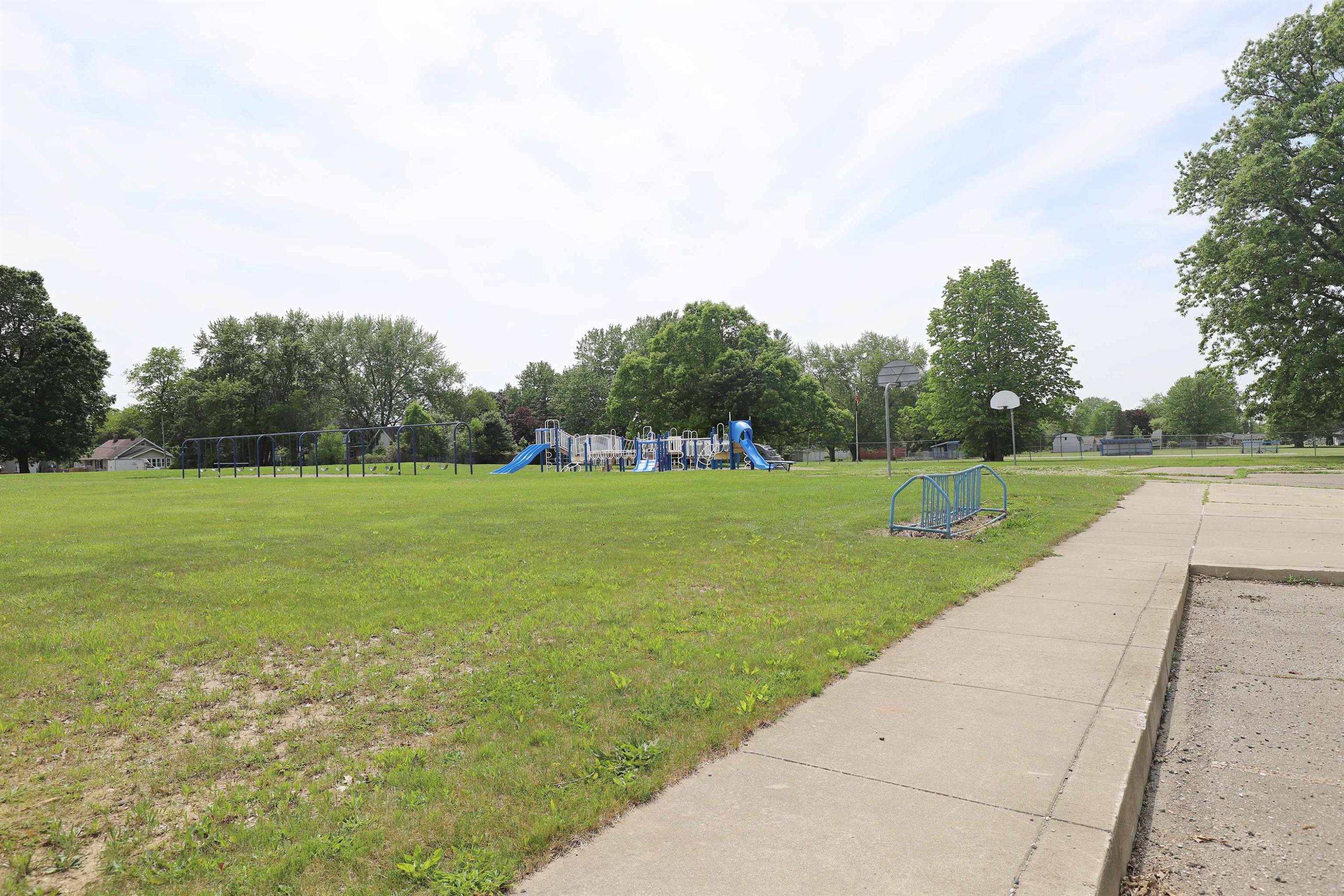 900 Oak Street, MI 48449 — Photo 16
