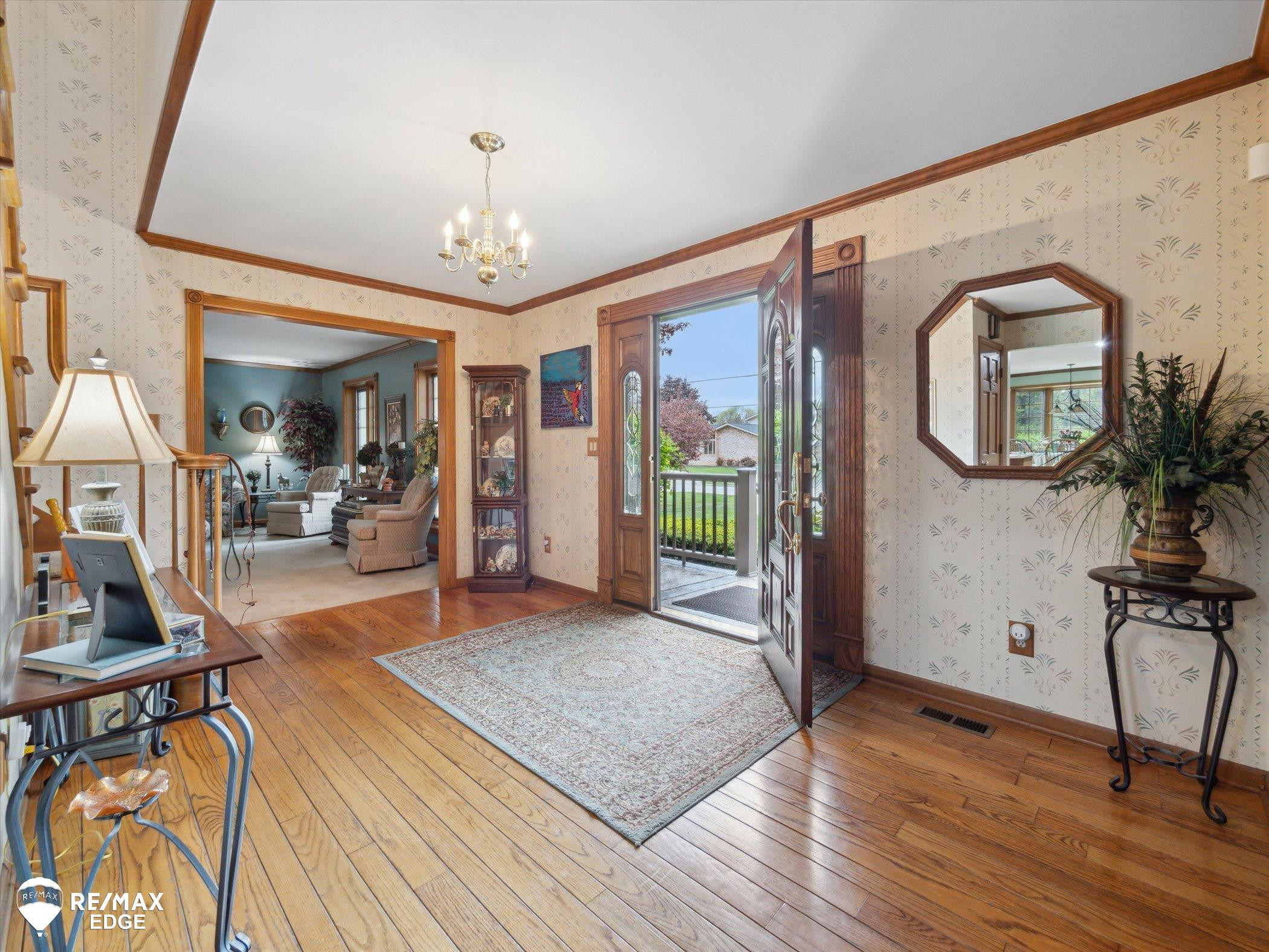 9705 Burning Tree Drive, Grand Blanc, MI 48439 — Photo 7