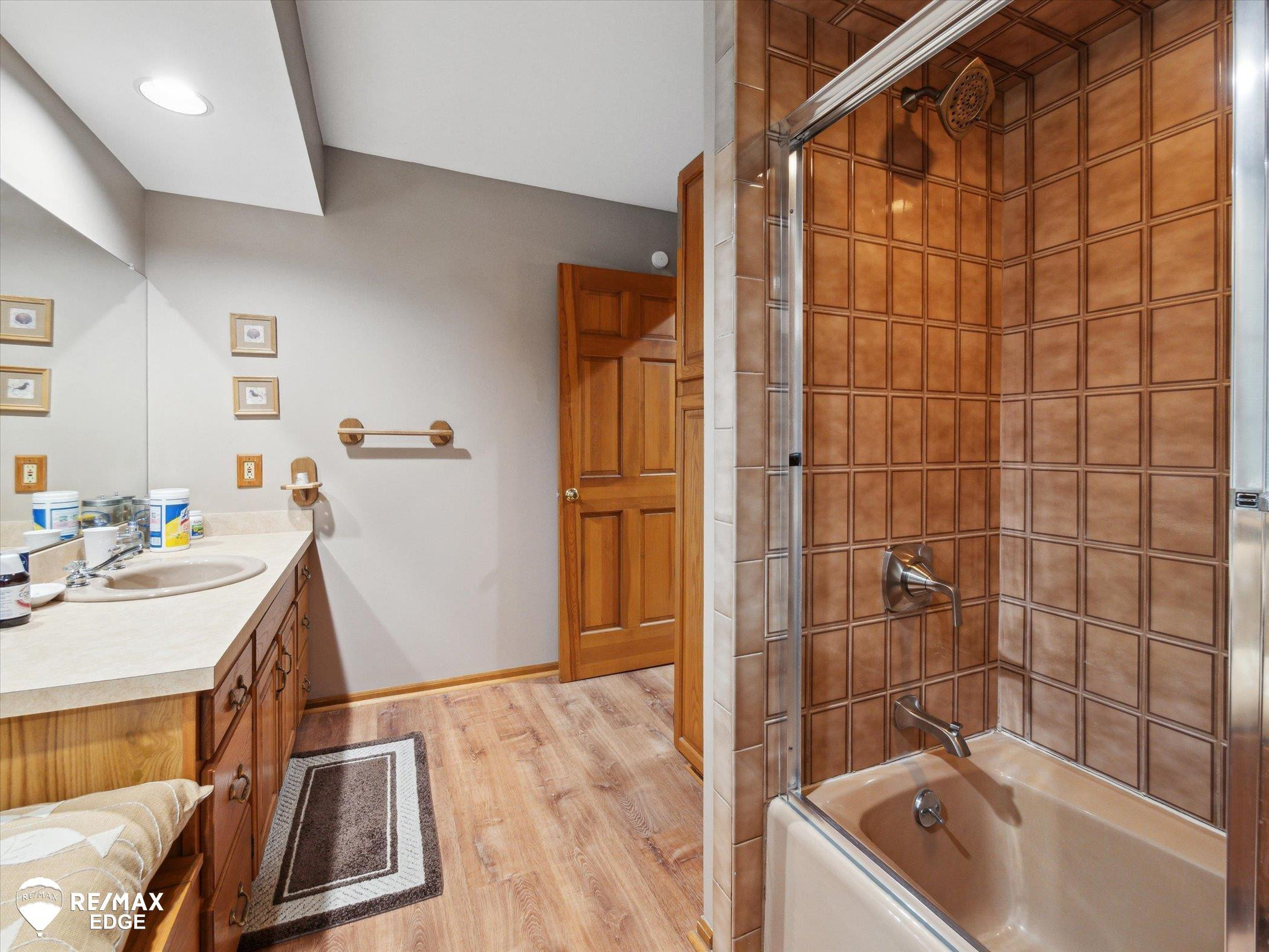 9705 Burning Tree Drive, Grand Blanc, MI 48439 — Photo 37