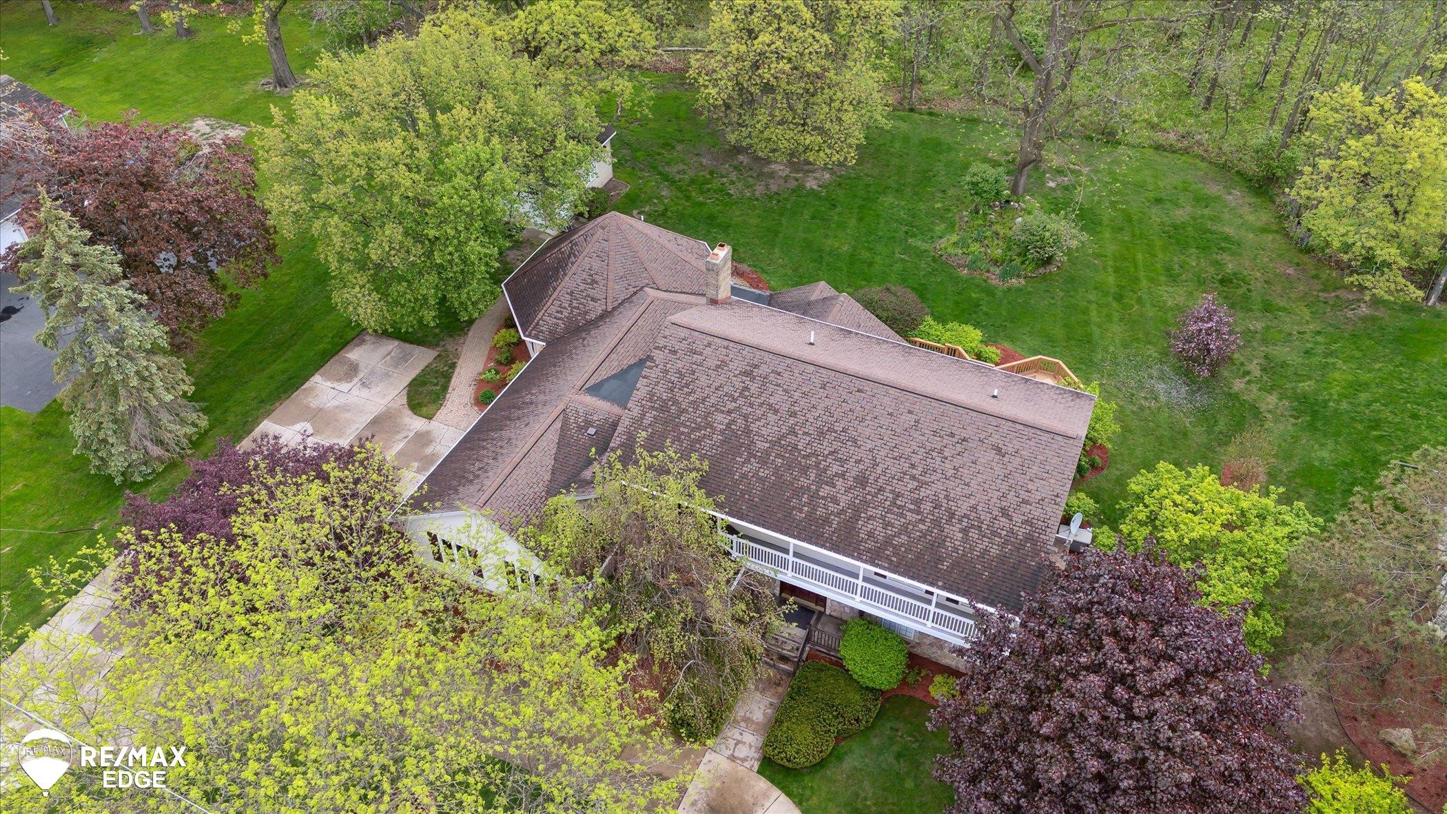 9705 Burning Tree Drive, Grand Blanc, MI 48439 — Photo 56