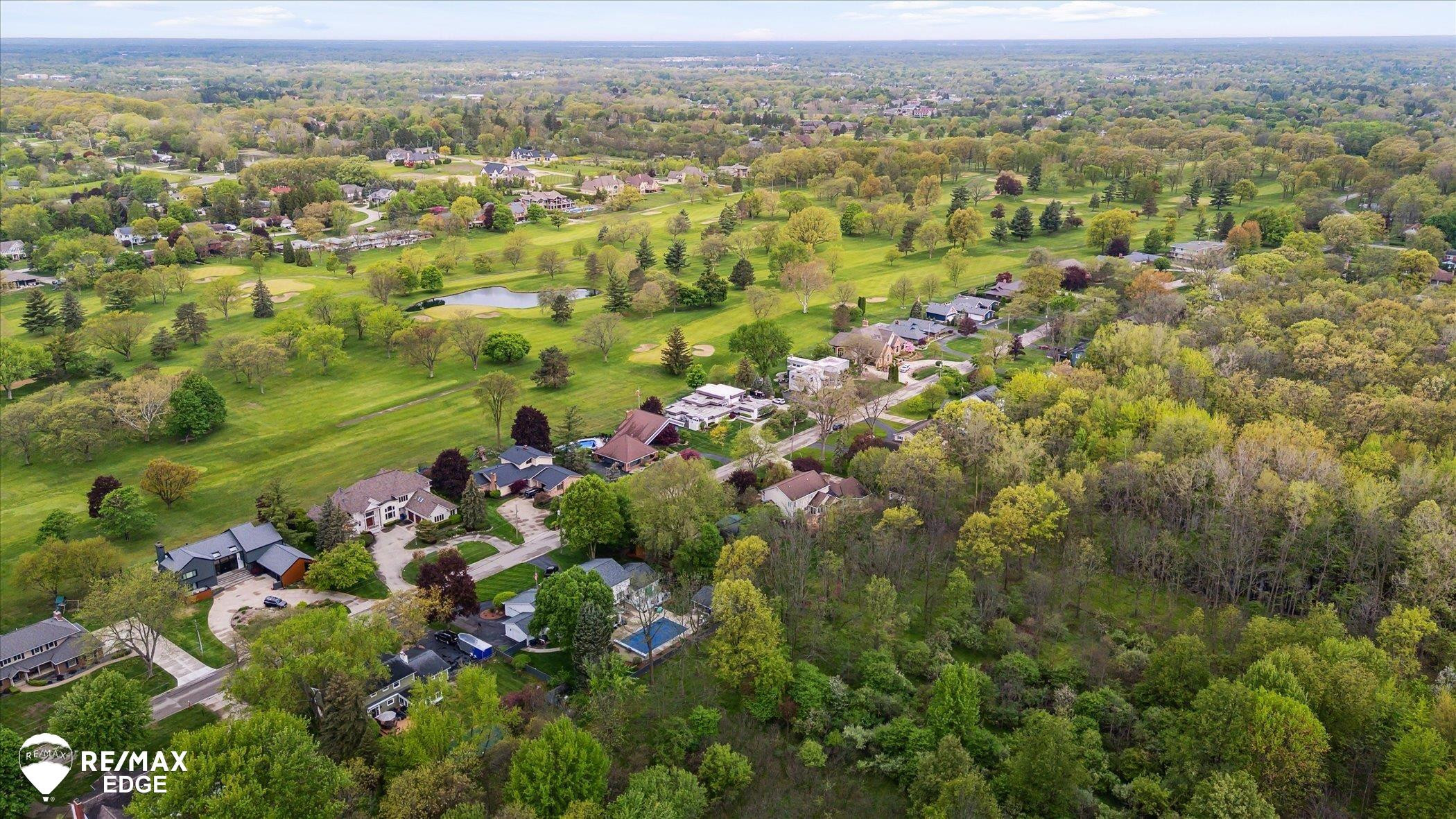 9705 Burning Tree Drive, Grand Blanc, MI 48439 — Photo 63