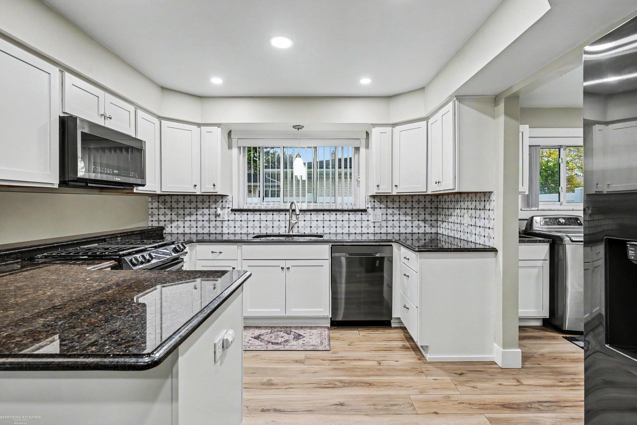 35357 Bobcean Road, Clinton Twp, MI 48035 — Photo 7