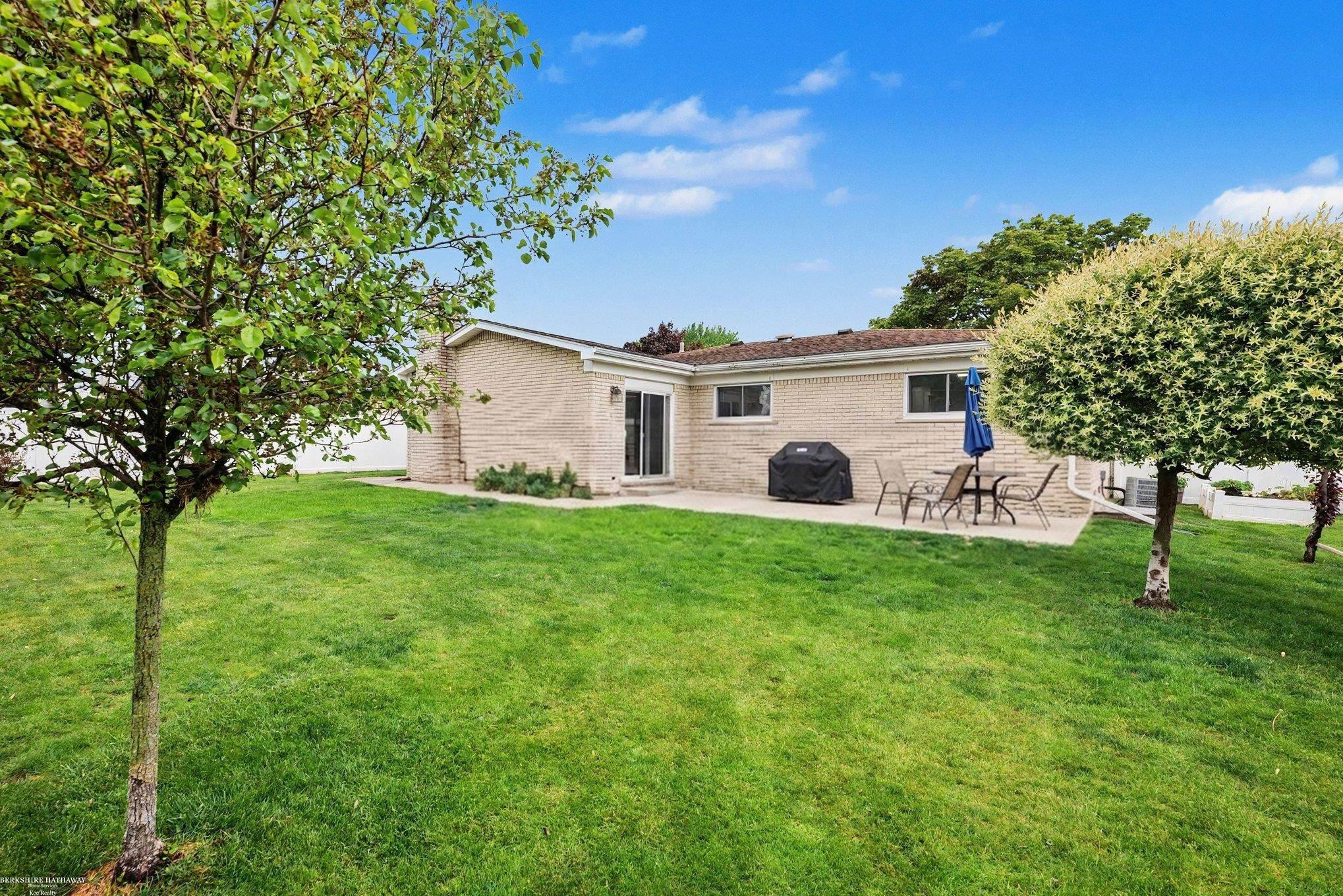 35357 Bobcean Road, Clinton Twp, MI 48035 — Photo 24