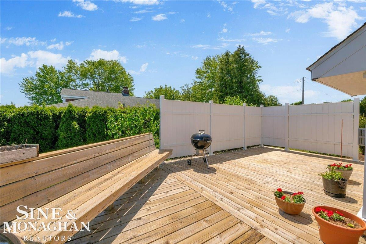 9377 River Road, MI 48001 — Photo 35