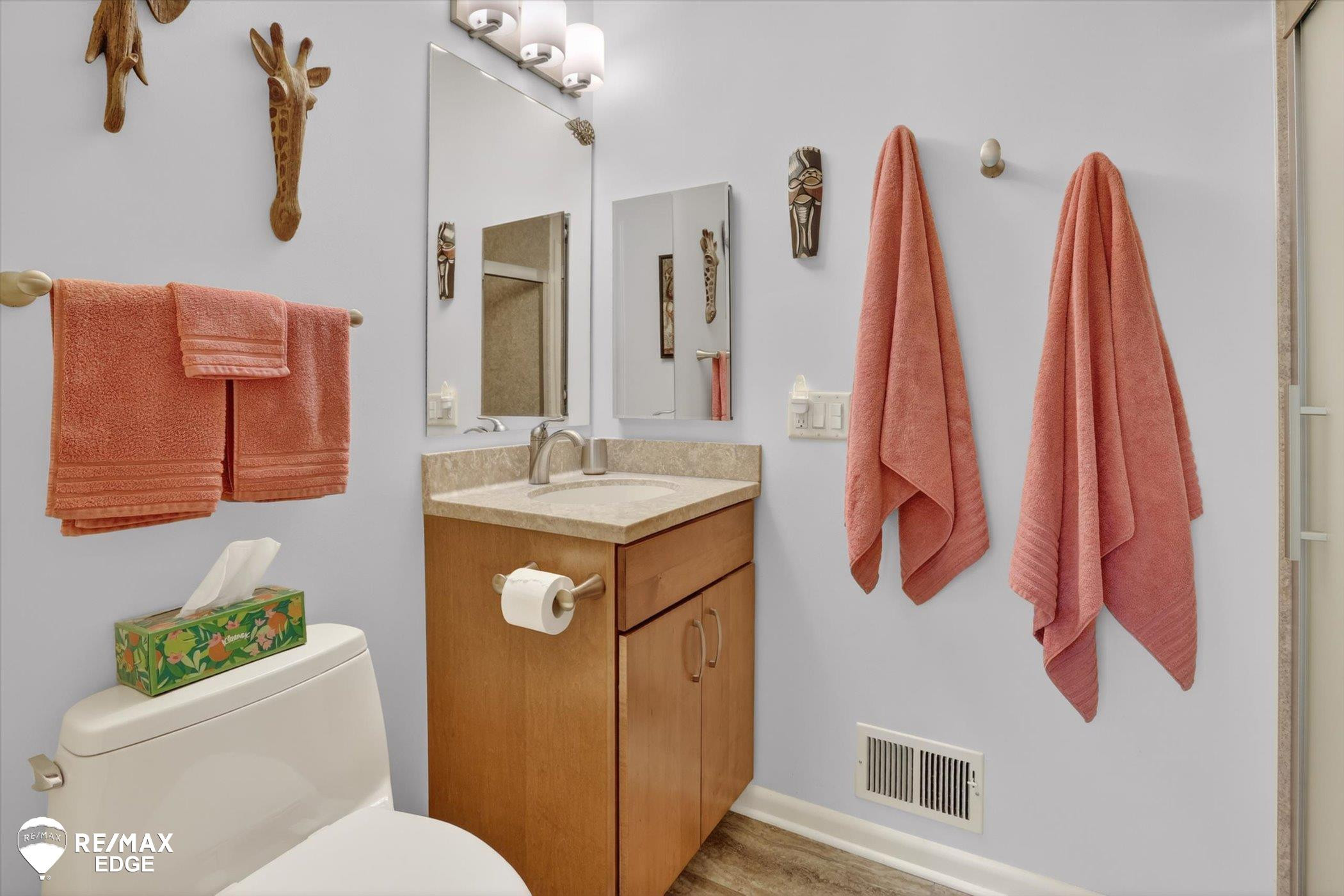 2210 N Sycamore Drive, Burton, MI 48509 — Photo 28