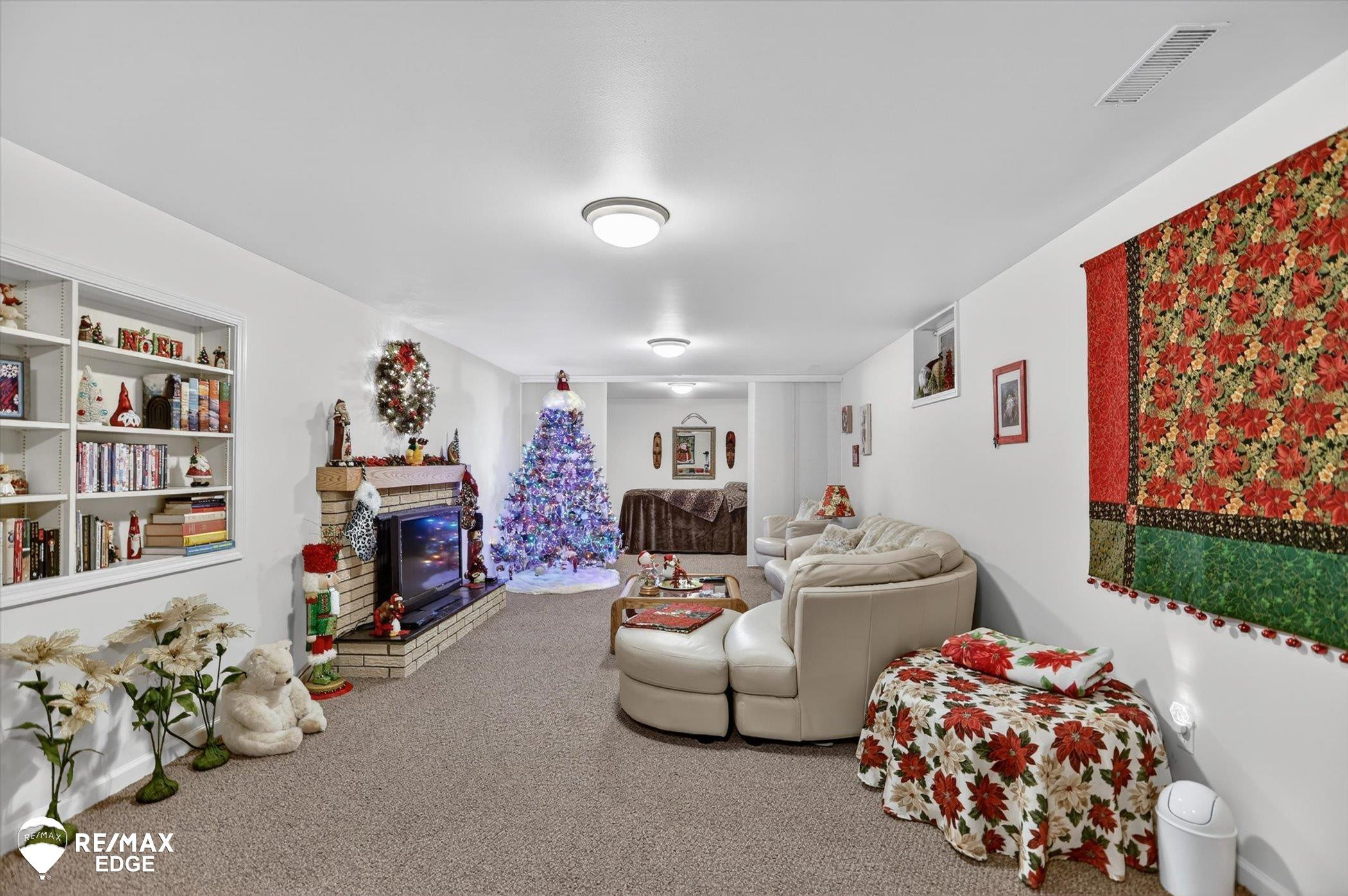2210 N Sycamore Drive, Burton, MI 48509 — Photo 44