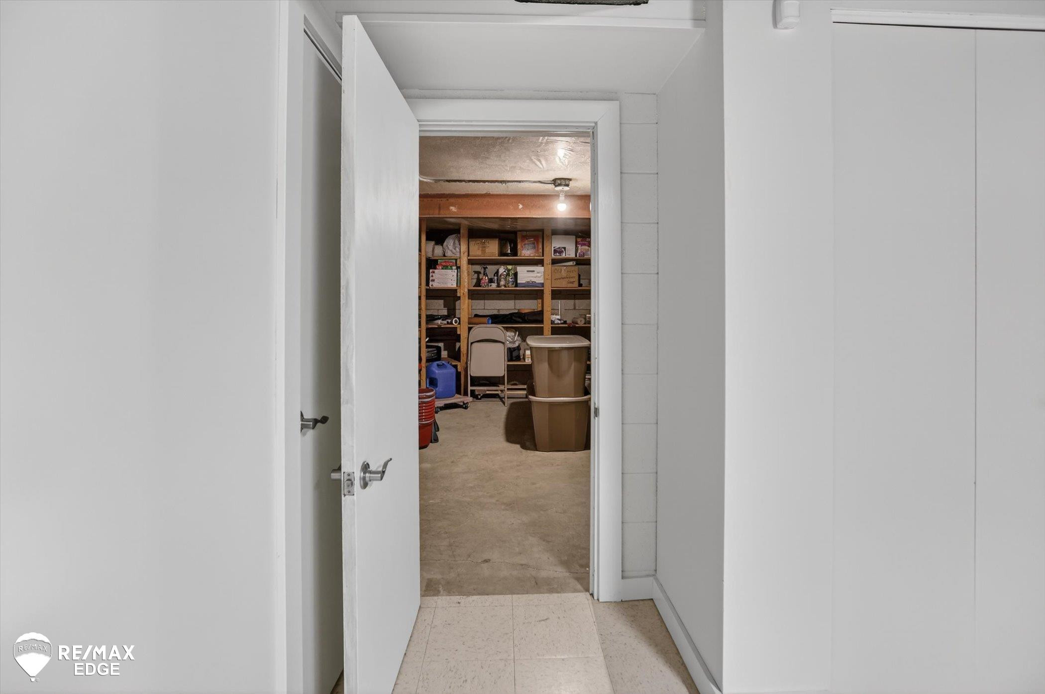 2210 N Sycamore Drive, Burton, MI 48509 — Photo 53
