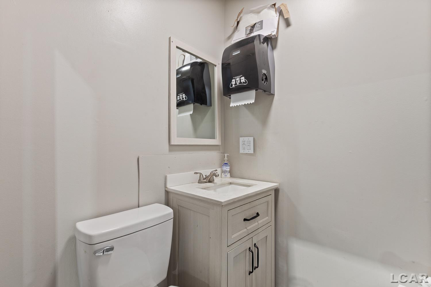 3818 E US 223 Highway, Adrian, MI 49221 — Photo 46