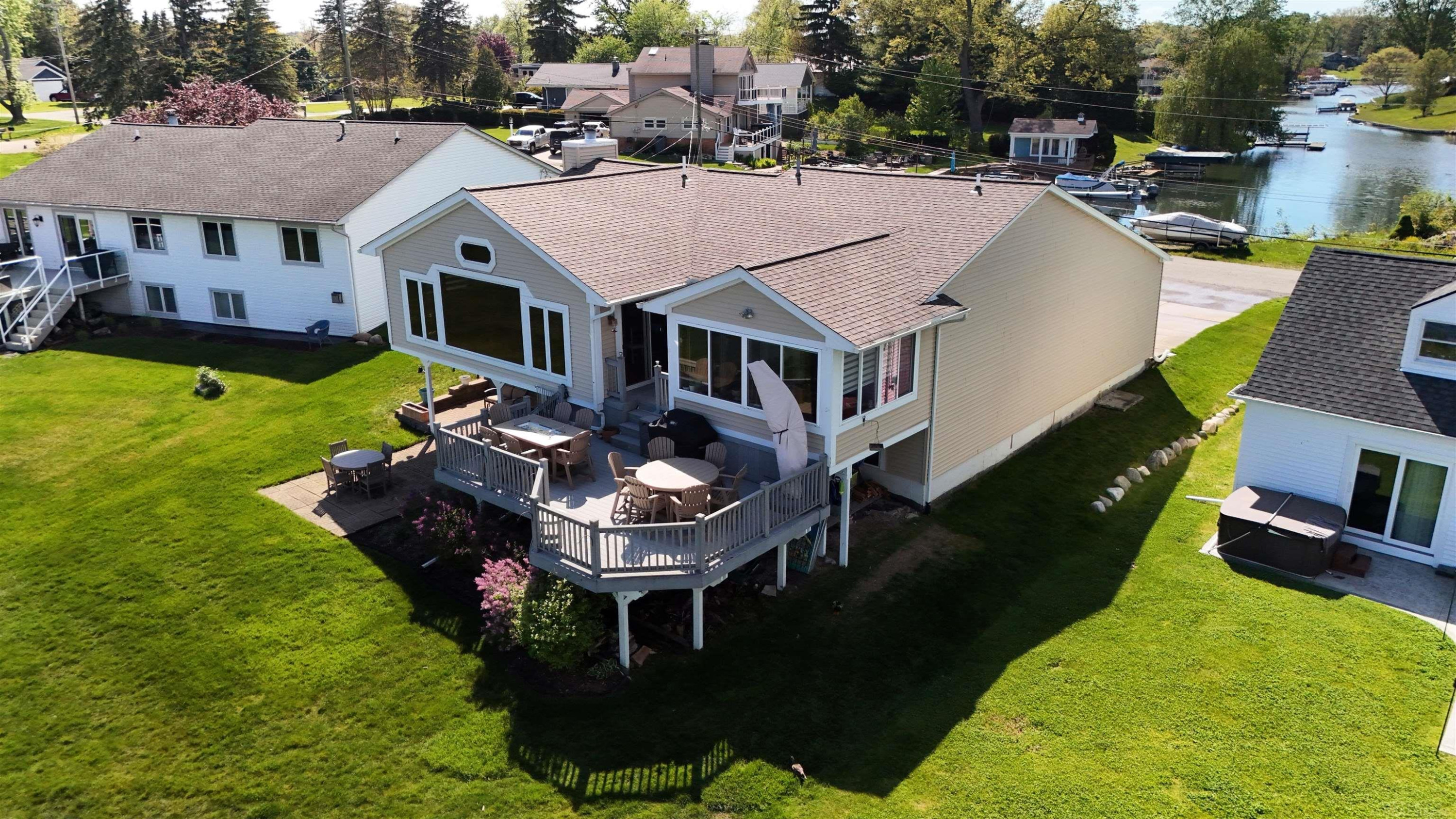 415 Coledale Drive, White Lake, MI — Photo 11