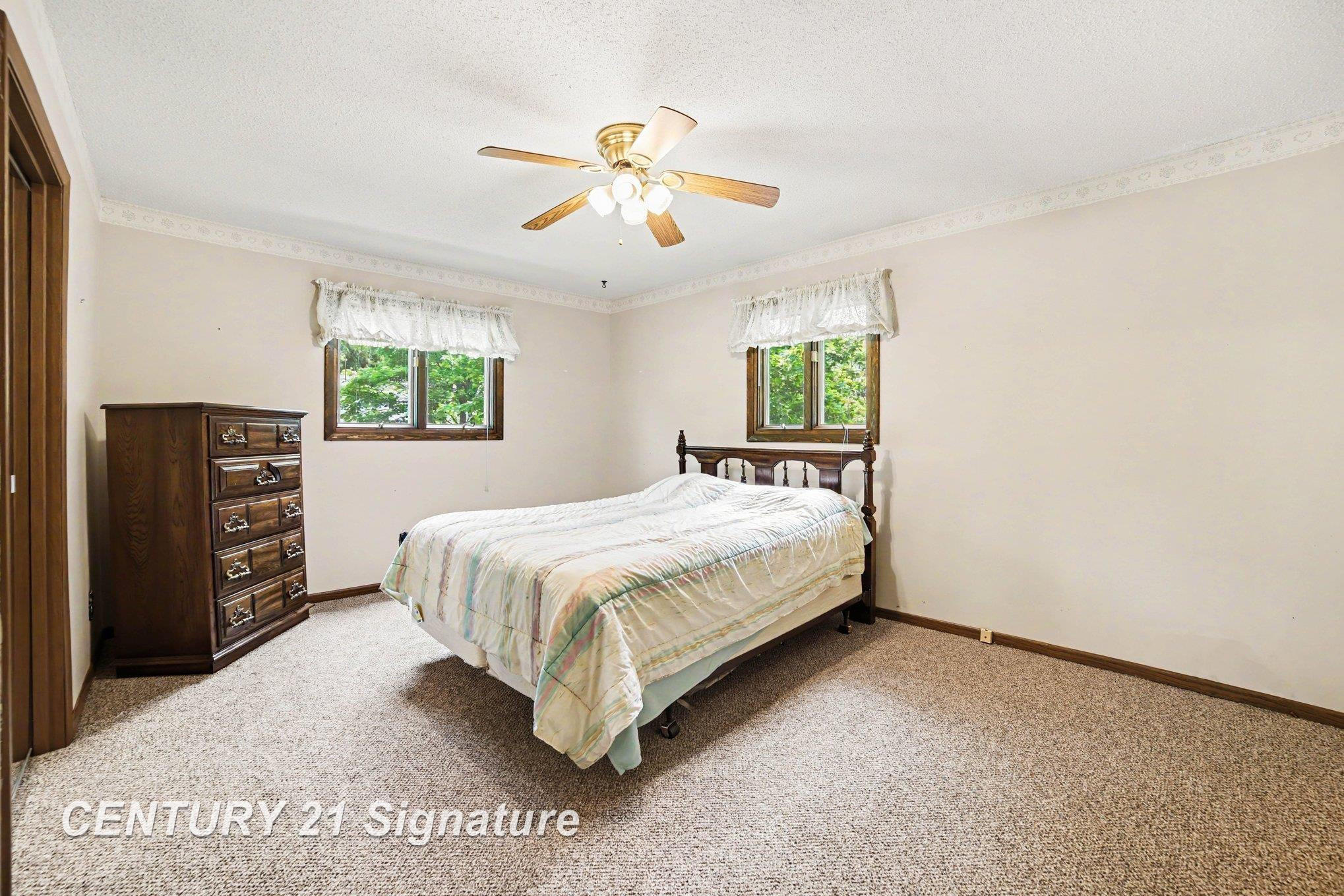 4403 Robinhood Terrace, Midland, MI 48642 — Photo 12