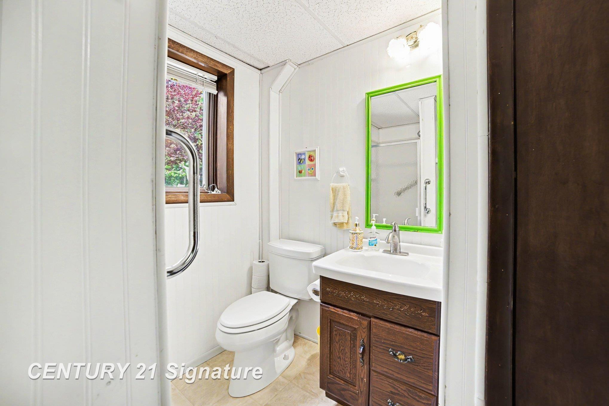4403 Robinhood Terrace, Midland, MI 48642 — Photo 17