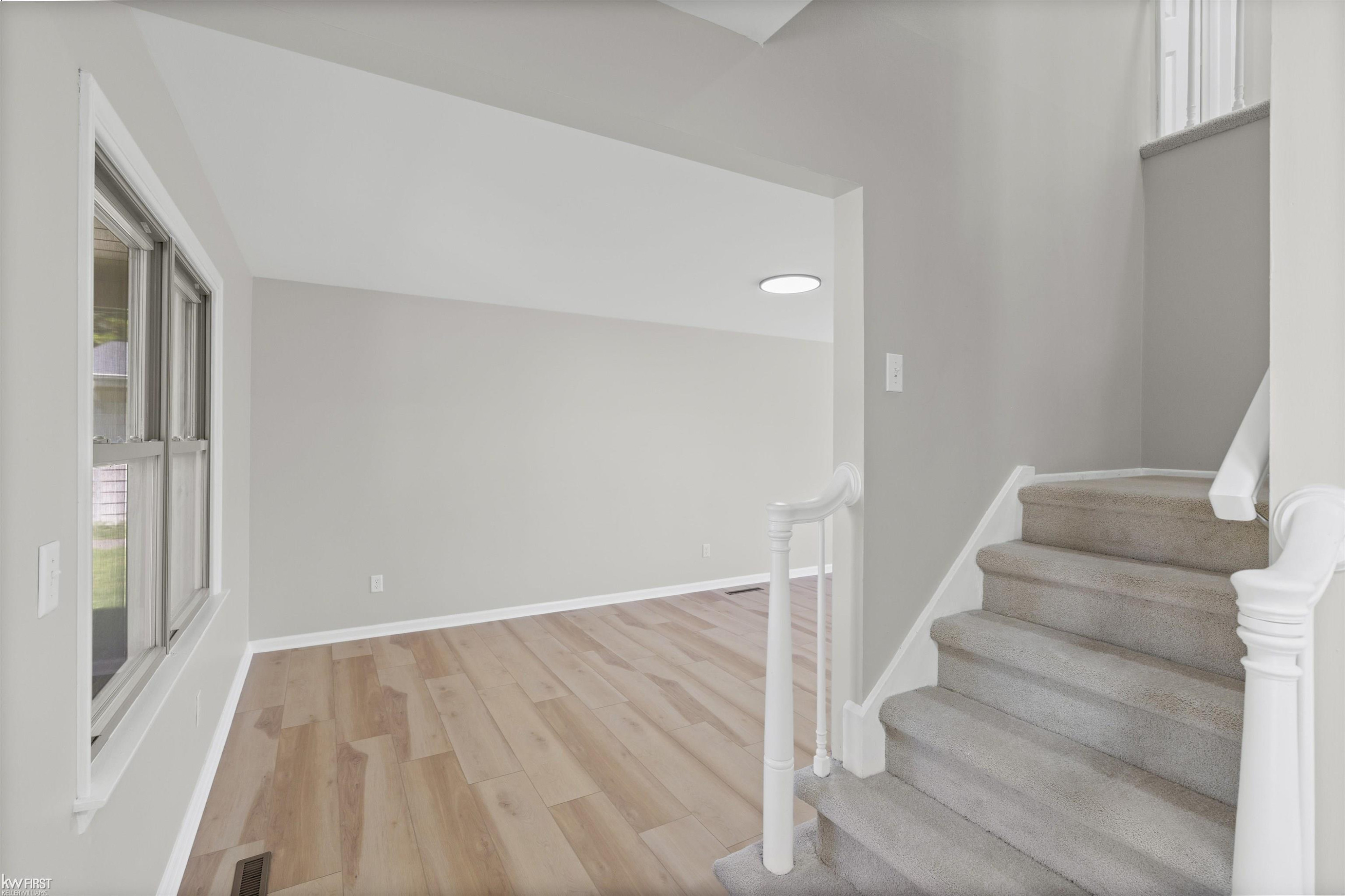 3183 Bridle Path, Flint, MI 48507 — Photo 13