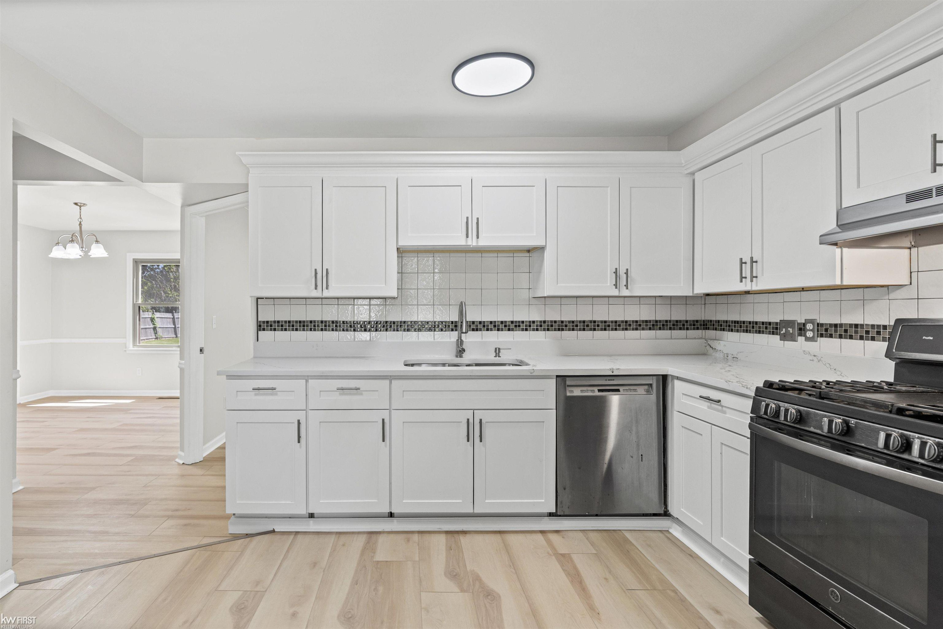 3183 Bridle Path, Flint, MI 48507 — Photo 19
