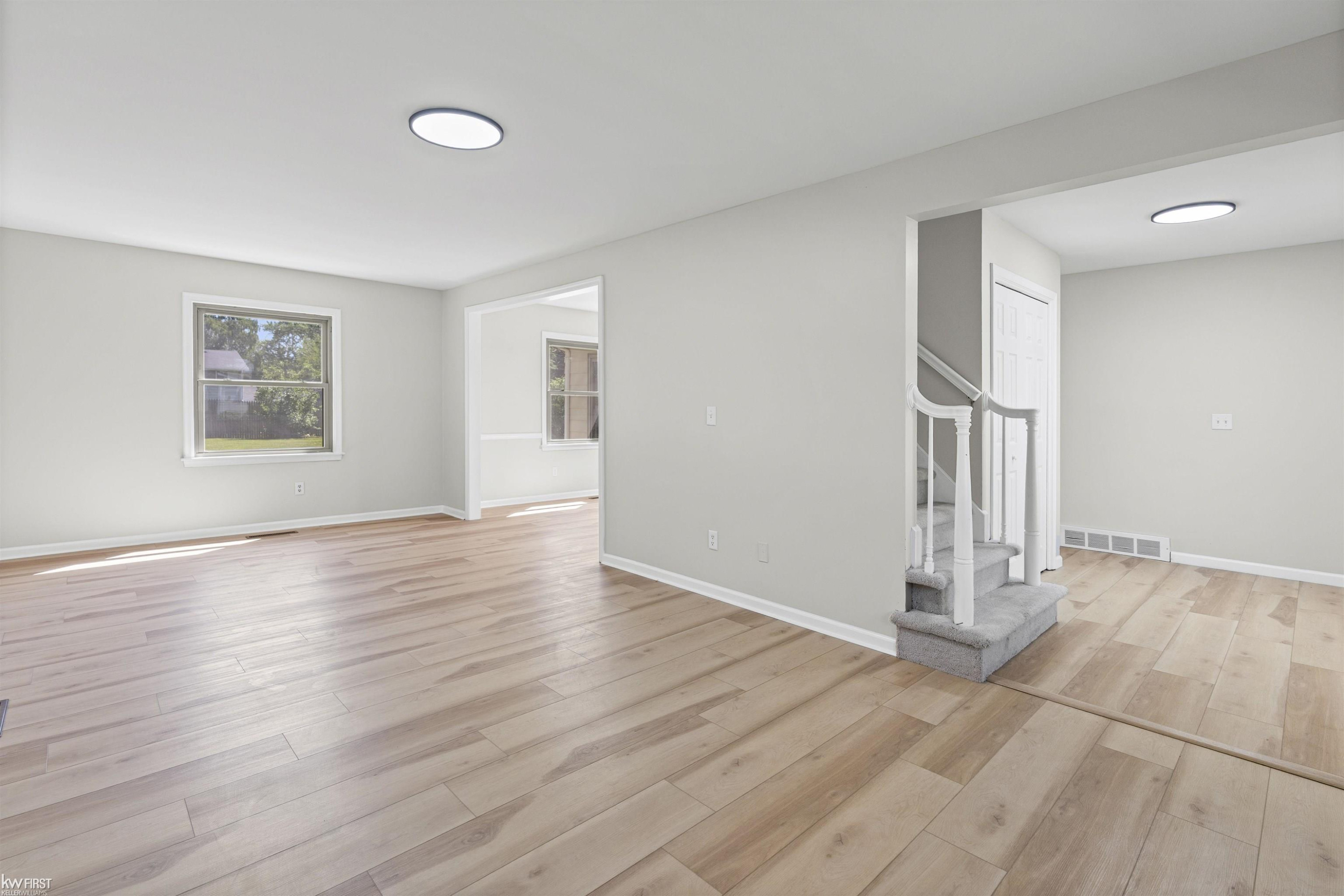 3183 Bridle Path, Flint, MI 48507 — Photo 28