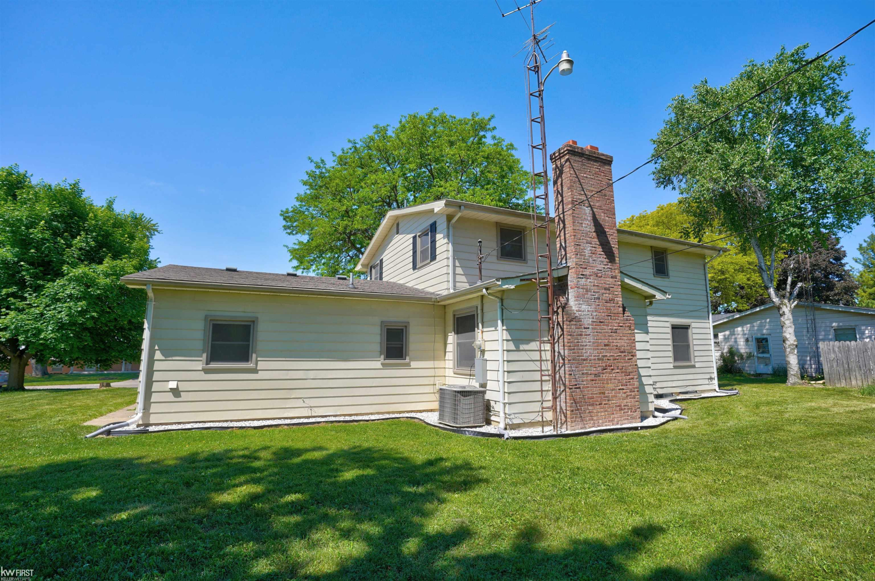 3183 Bridle Path, Flint, MI 48507 — Photo 30