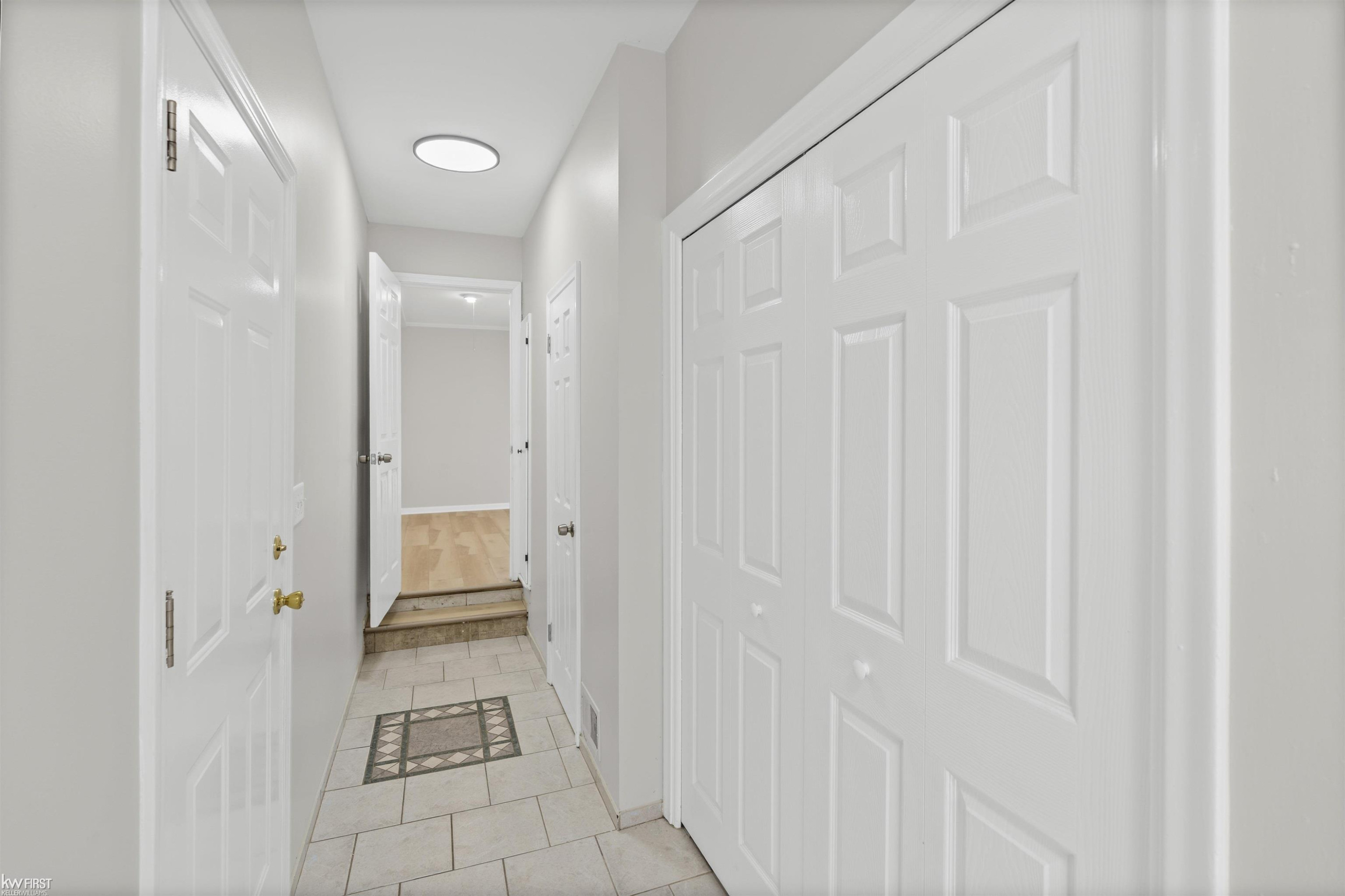 3183 Bridle Path, Flint, MI 48507 — Photo 34