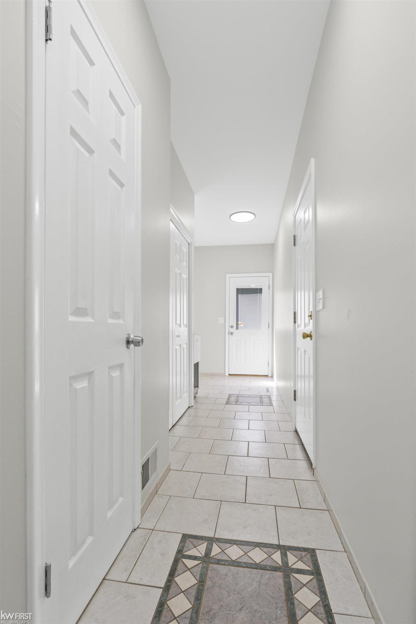 3183 Bridle Path, Flint, MI 48507 — Photo 35