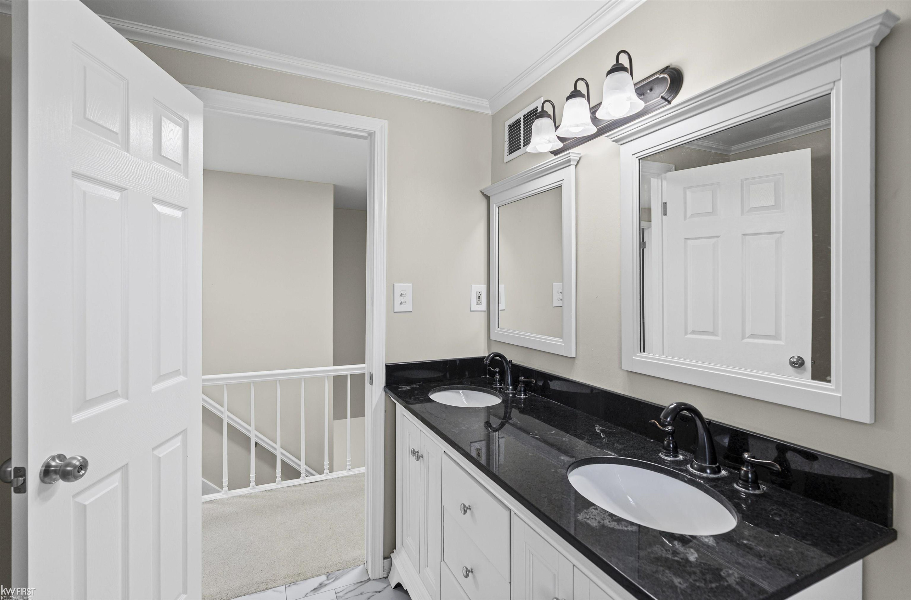 3183 Bridle Path, Flint, MI 48507 — Photo 49