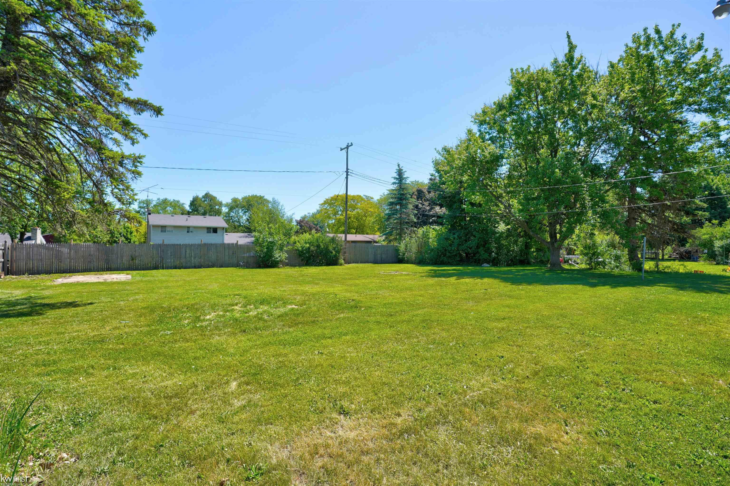 3183 Bridle Path, Flint, MI 48507 — Photo 69