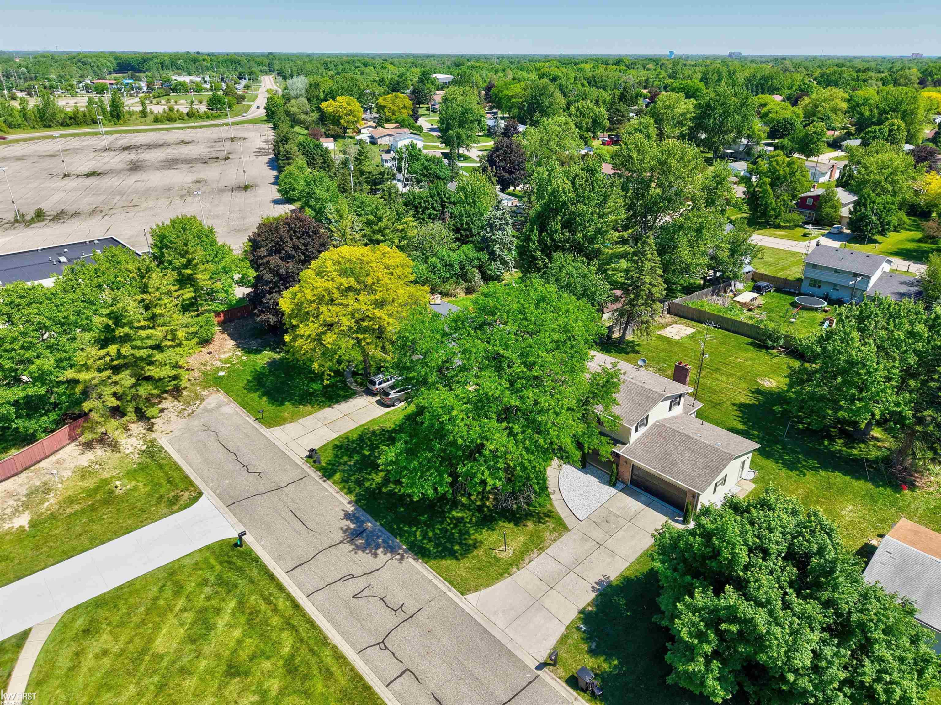3183 Bridle Path, Flint, MI 48507 — Photo 72