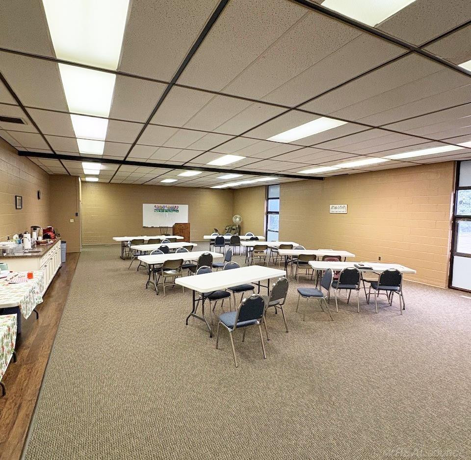 42681 Hayes Road, Sterling Heights, MI 48313 — Photo 34