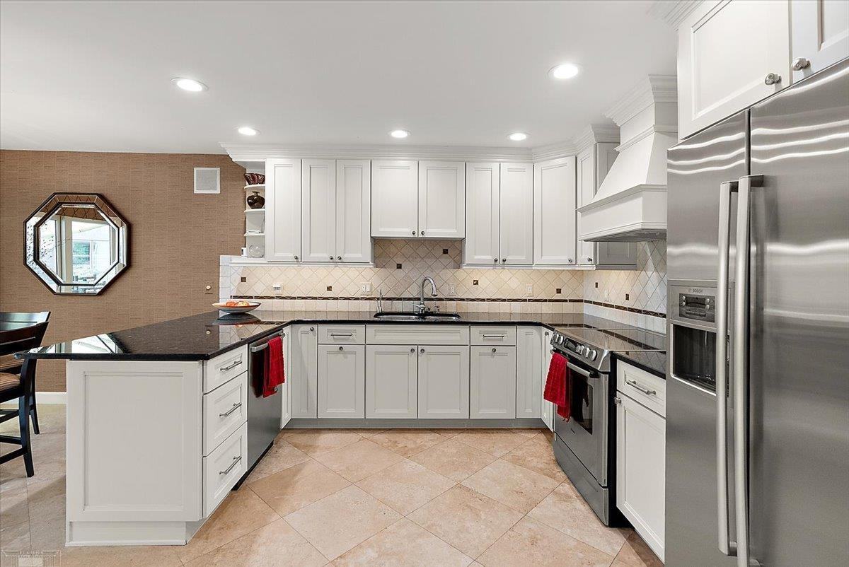 26151 Harbour Pointe Drive, MI — Photo 16