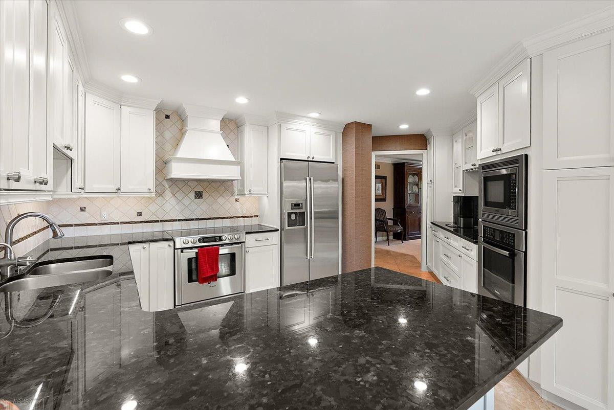 26151 Harbour Pointe Drive, MI — Photo 19