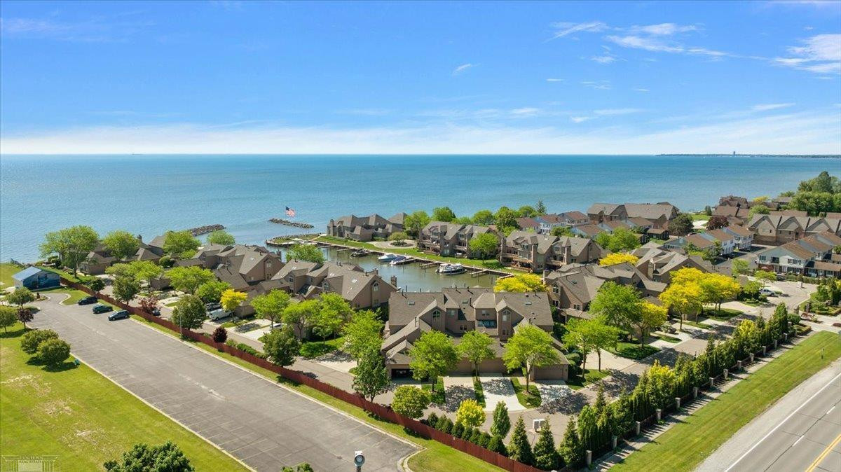26151 Harbour Pointe Drive, MI — Photo 66
