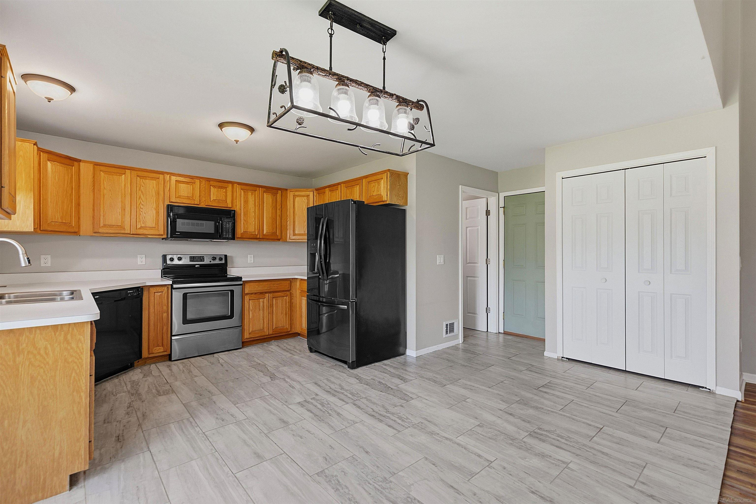 53291 Pimpernil Lane, Chesterfield, MI — Photo 5