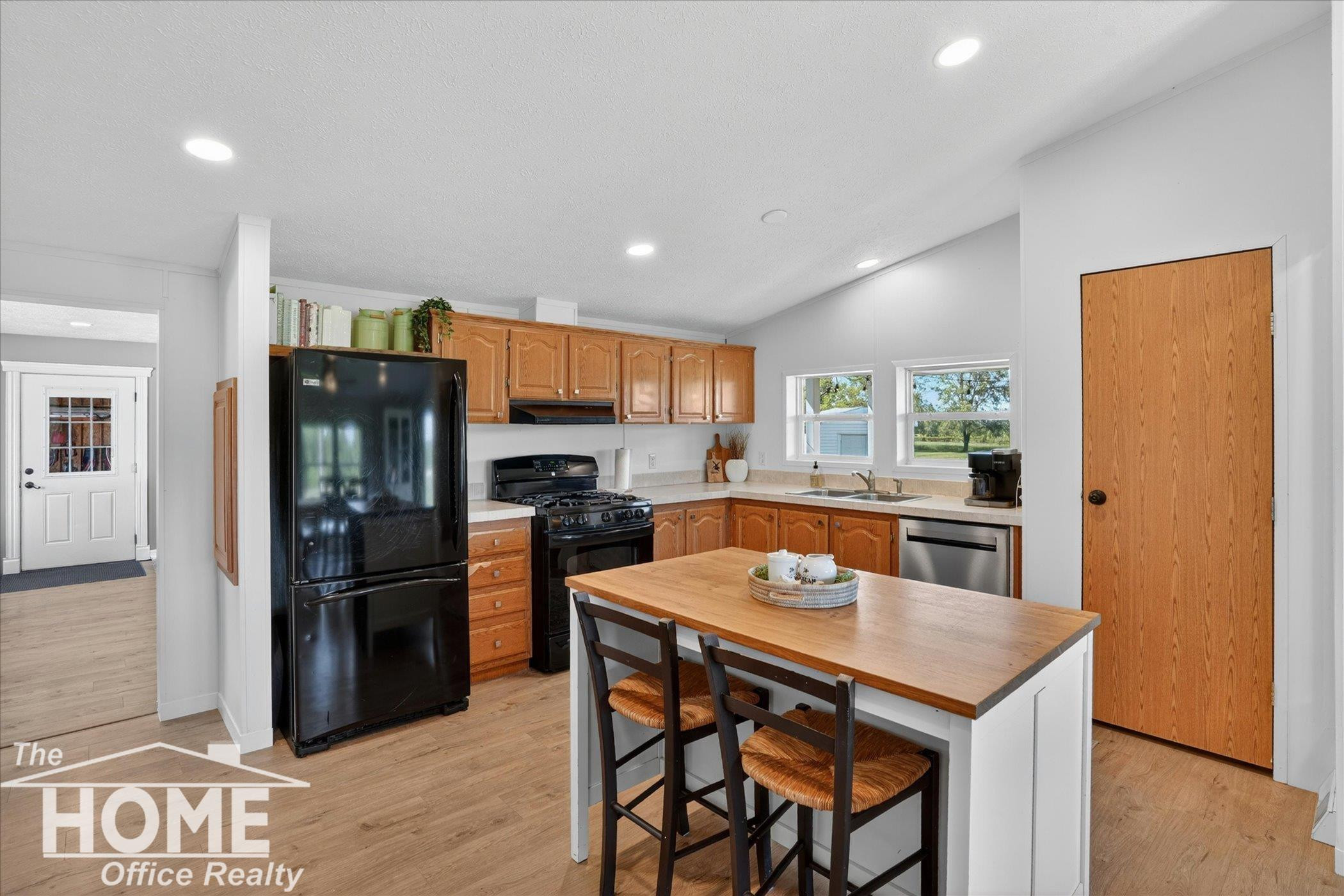 10975 E Grand River Avenue, Portland, MI 48875 — Photo 14