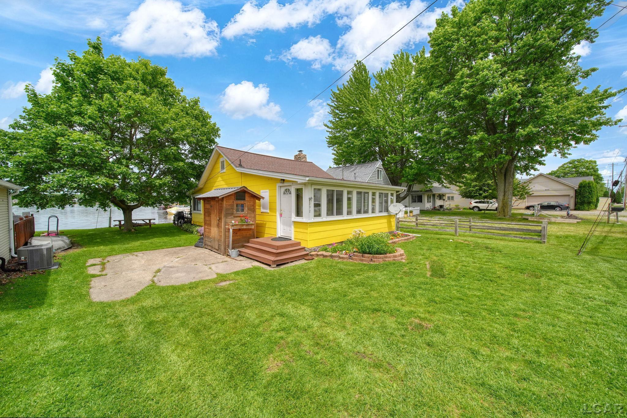 392 Egan Highway, Brooklyn, MI 49230