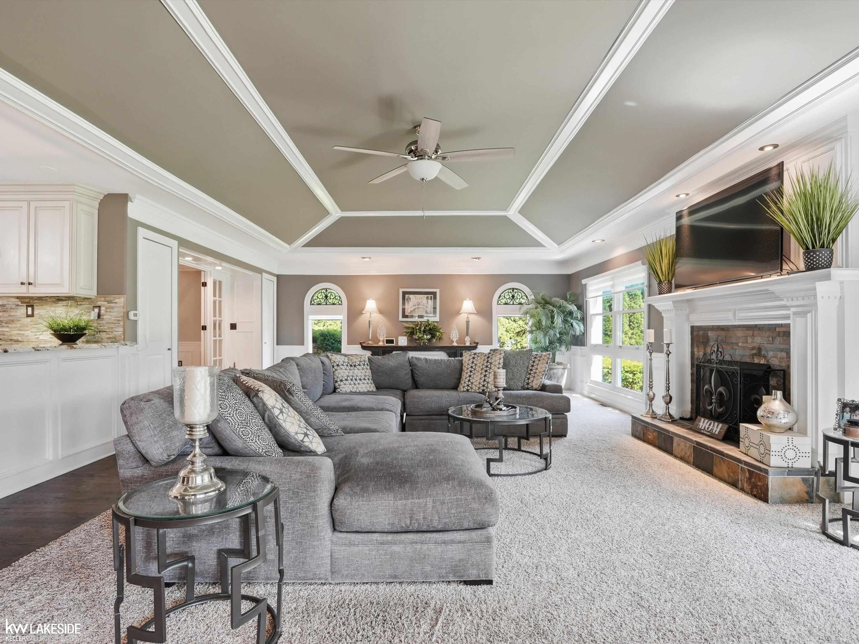 643 Lochmoor Boulevard, Grosse Pointe Woods, MI 48236 — Photo 20