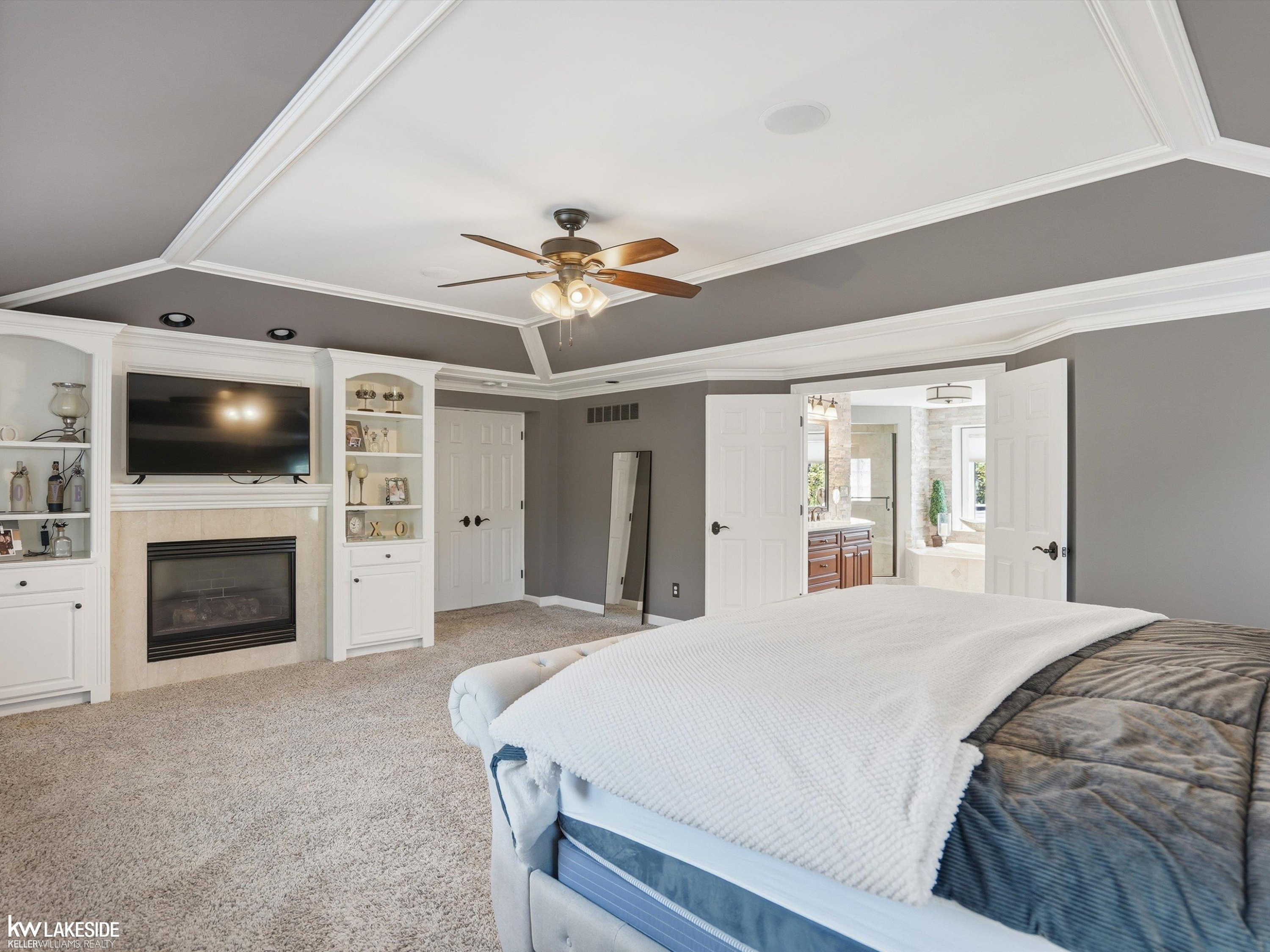 643 Lochmoor Boulevard, Grosse Pointe Woods, MI 48236 — Photo 37