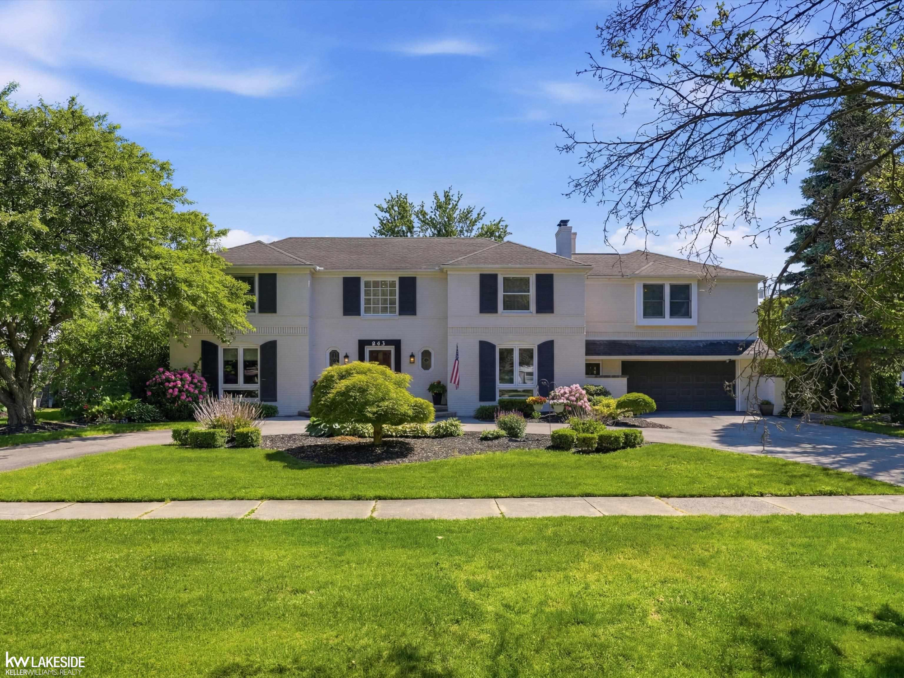 643 Lochmoor Boulevard, Grosse Pointe Woods, MI 48236 — Photo 70