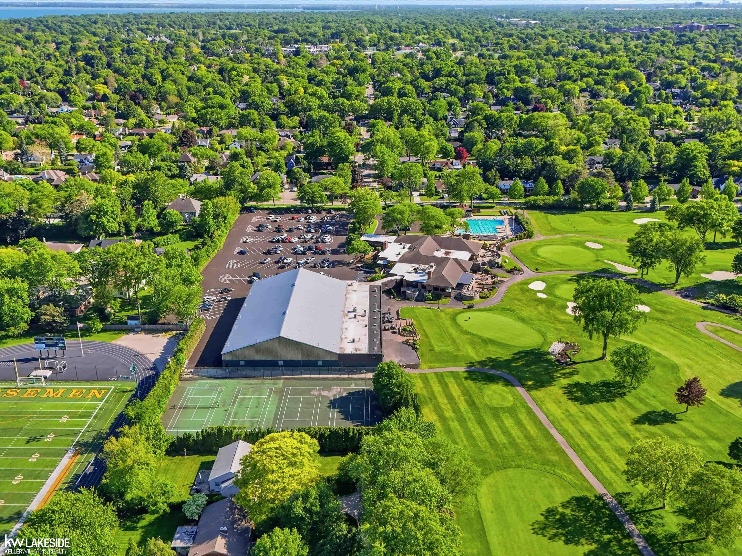 643 Lochmoor Boulevard, Grosse Pointe Woods, MI 48236 — Photo 79