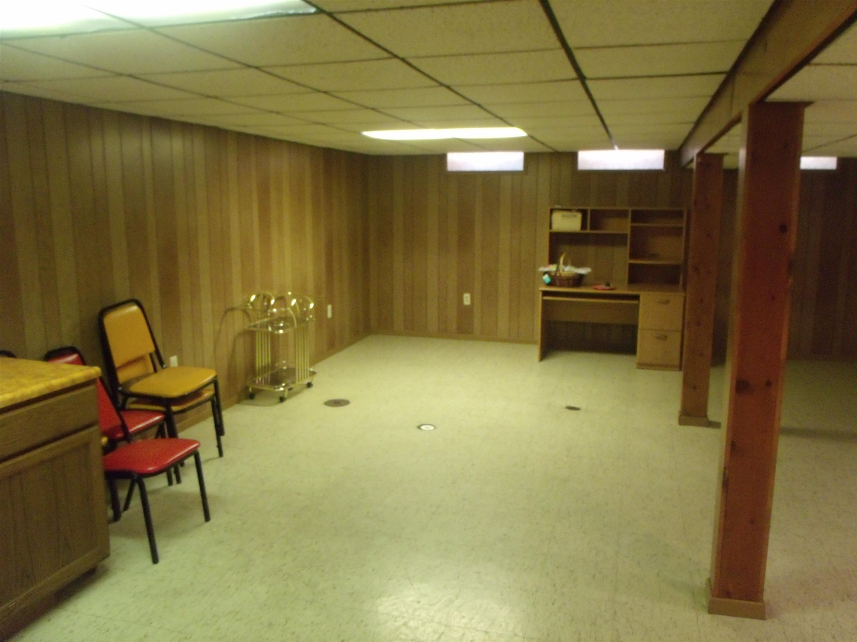 8467 Darlene Street, Warren, MI 48093 — Photo 26
