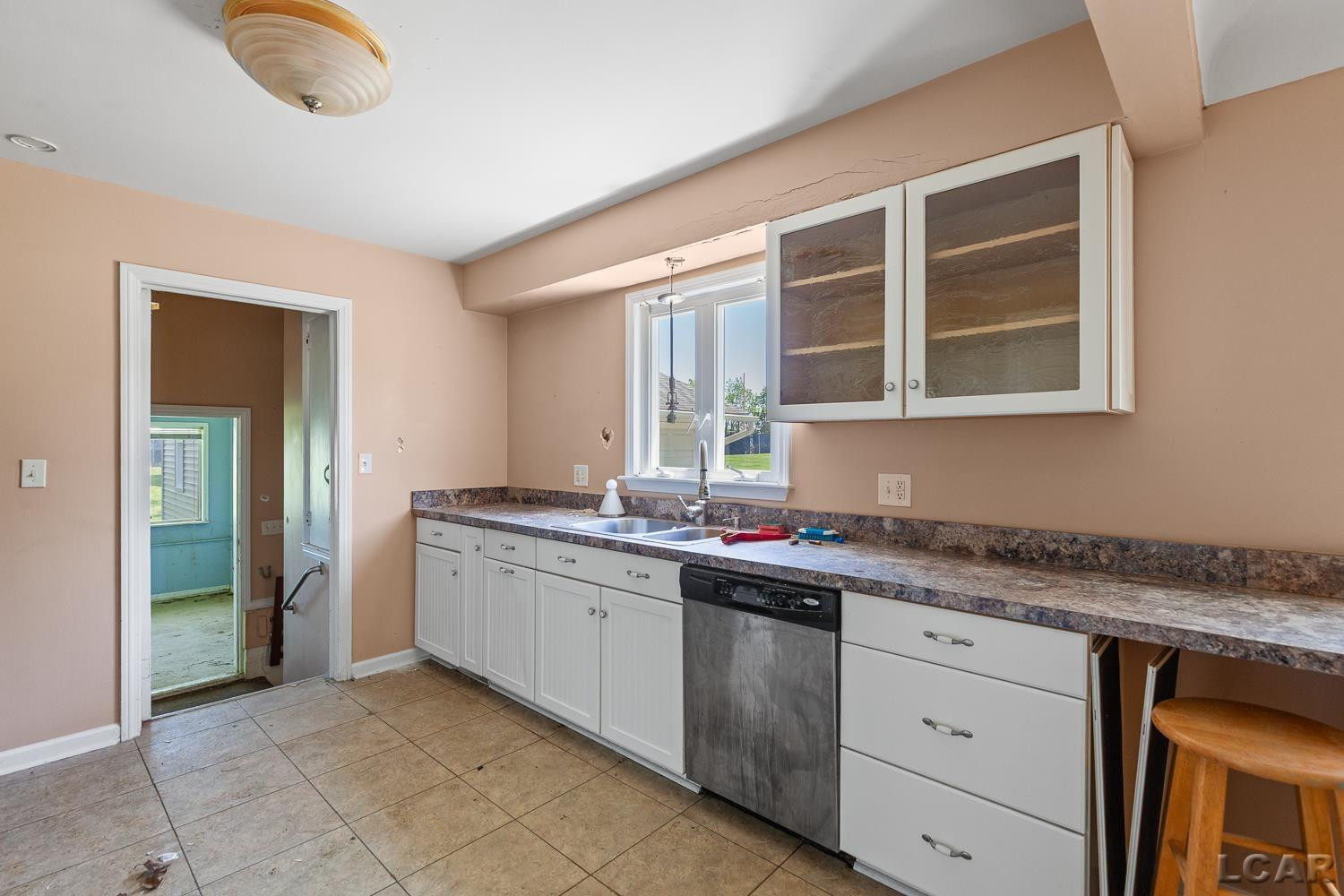 922 Addison Street, Adrian, MI 49221 — Photo 8