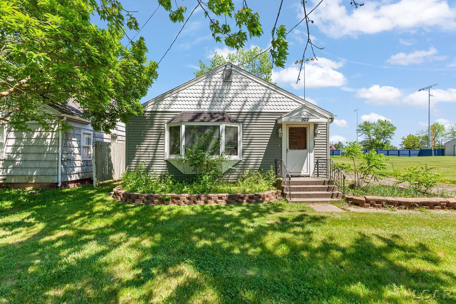 922 Addison Street, Adrian, MI 49221 — Photo 21