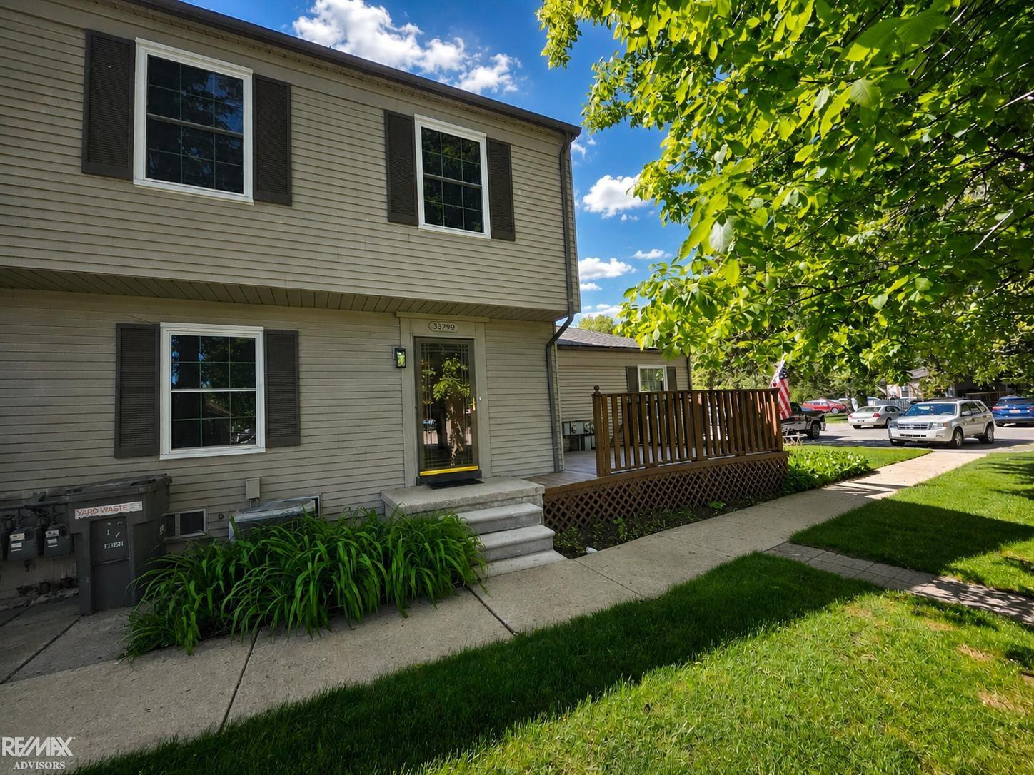 33799 BAYVIEW Drive, Chesterfield, MI 48047 — Photo 2