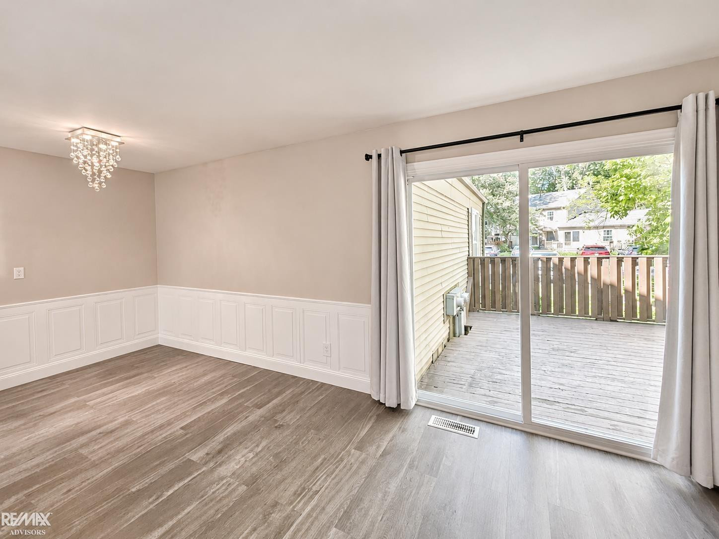 33799 BAYVIEW Drive, Chesterfield, MI 48047 — Photo 6