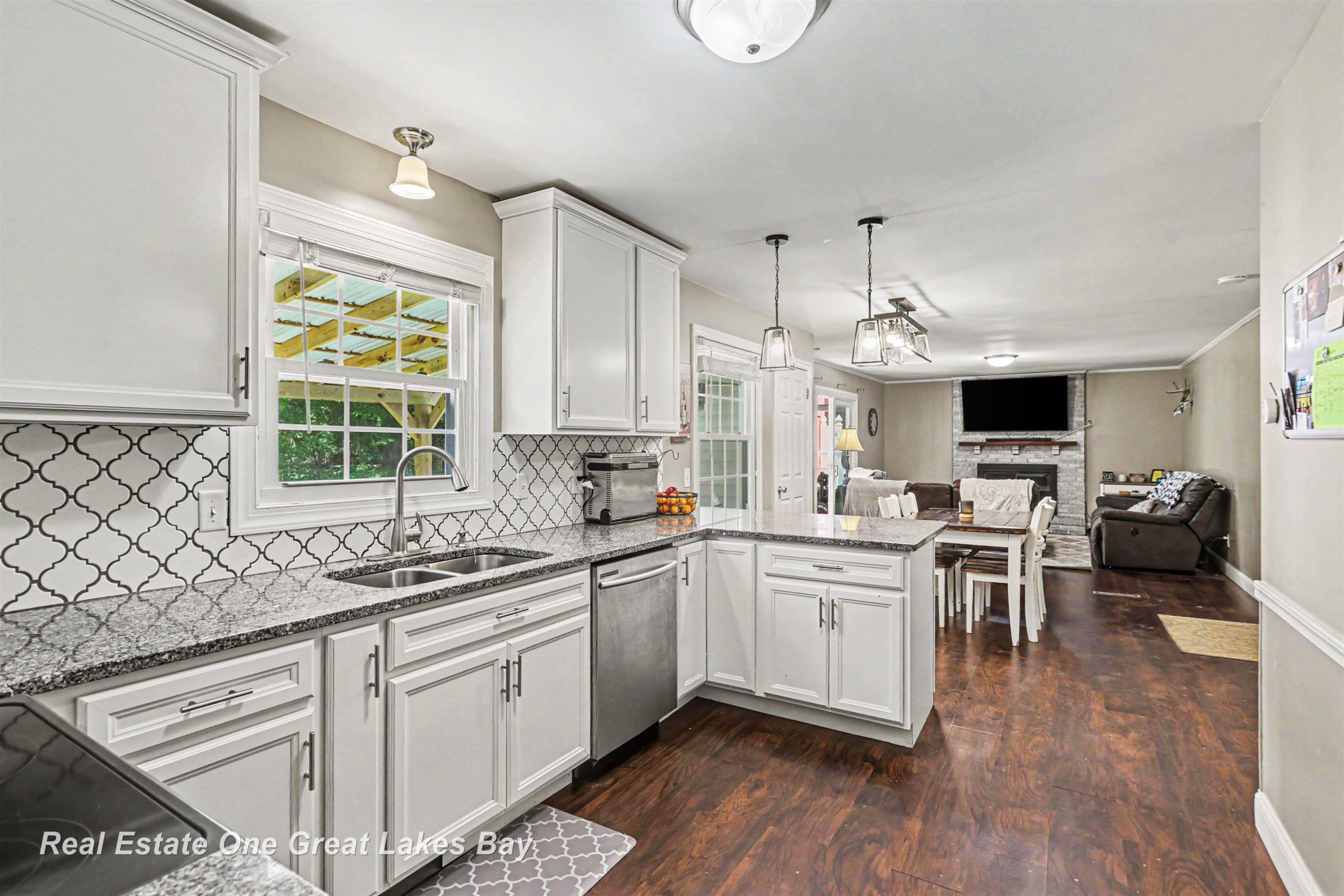 12119 Sanders Drive, Freeland, MI 48623 — Photo 10