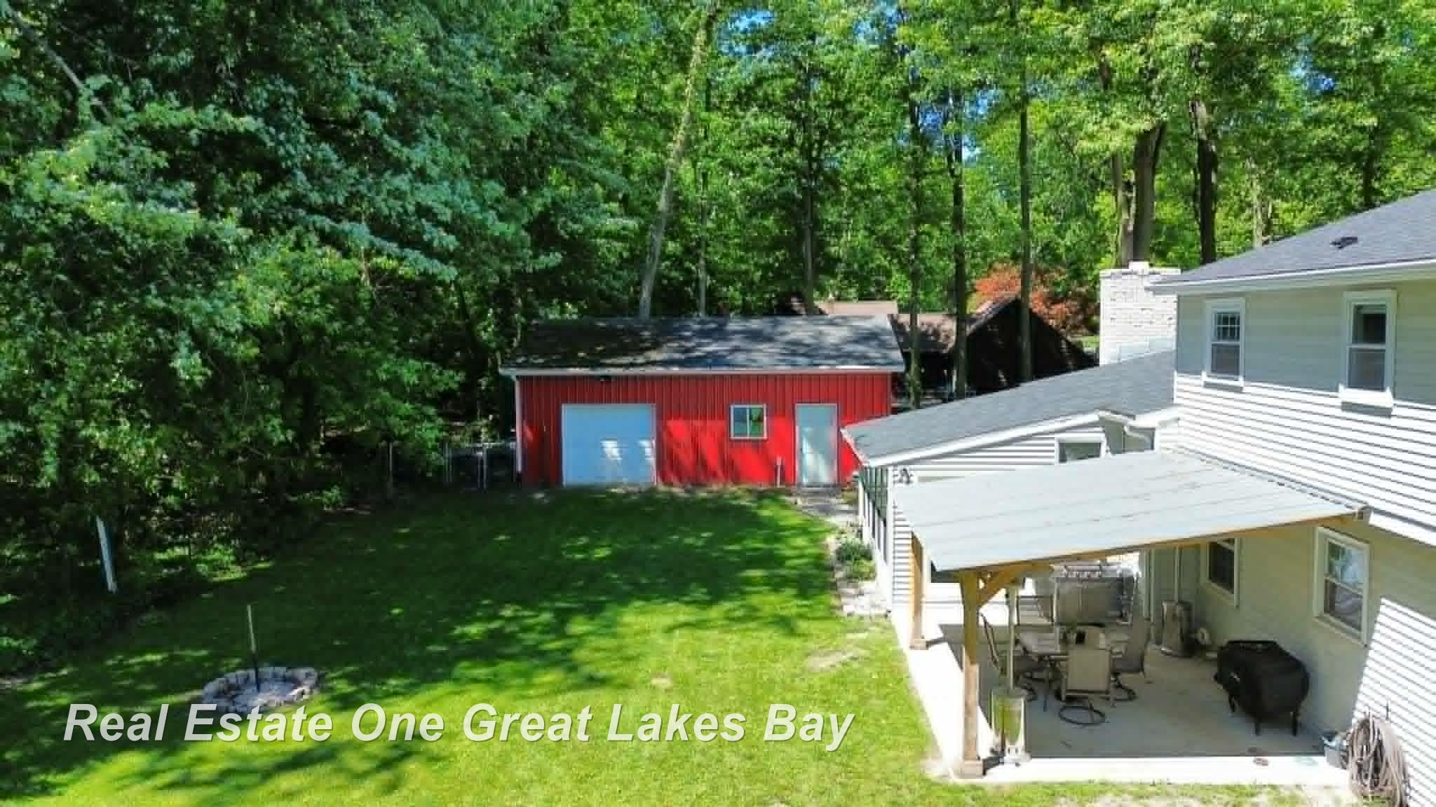 12119 Sanders Drive, Freeland, MI 48623 — Photo 28