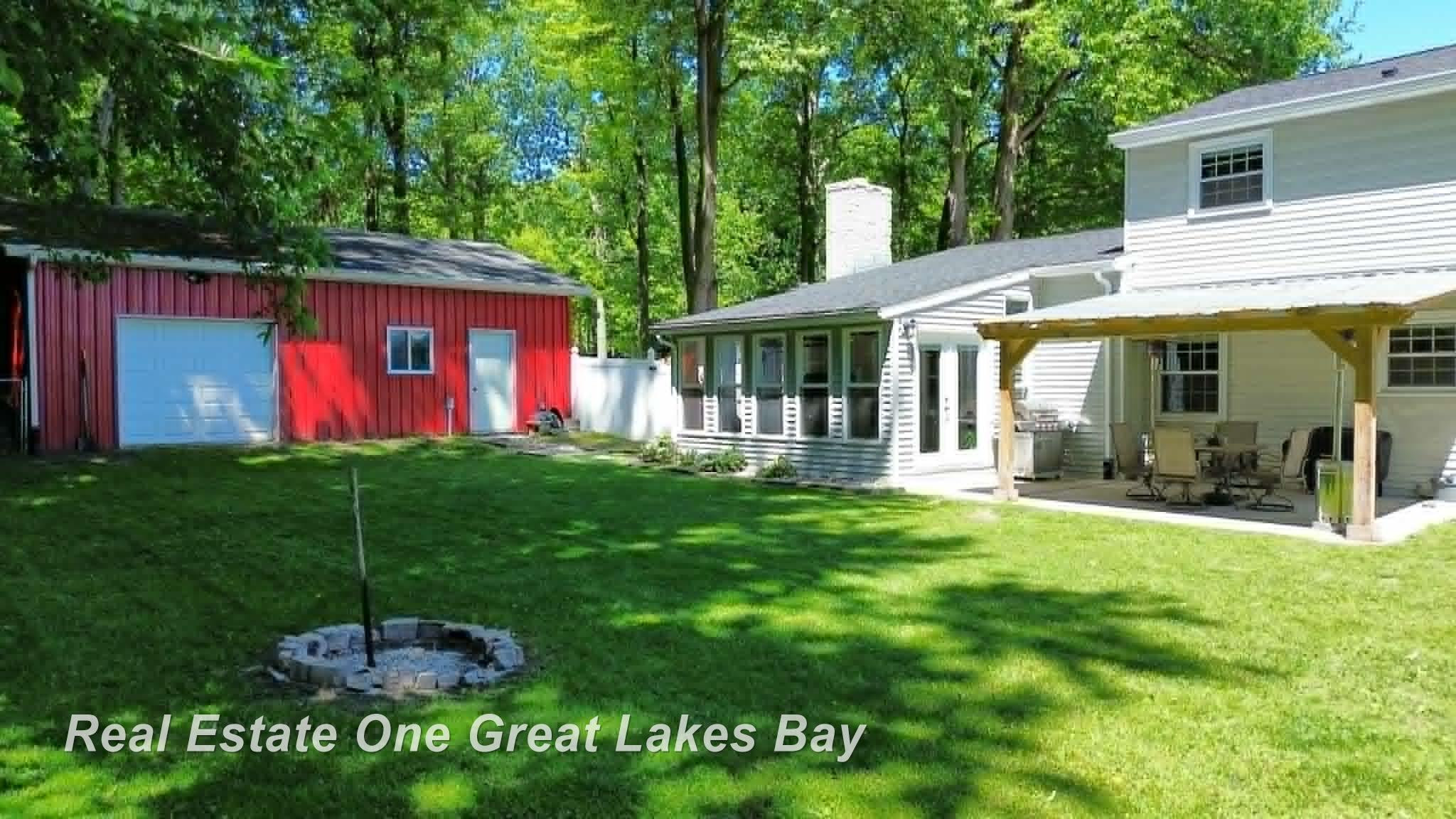12119 Sanders Drive, Freeland, MI 48623 — Photo 30