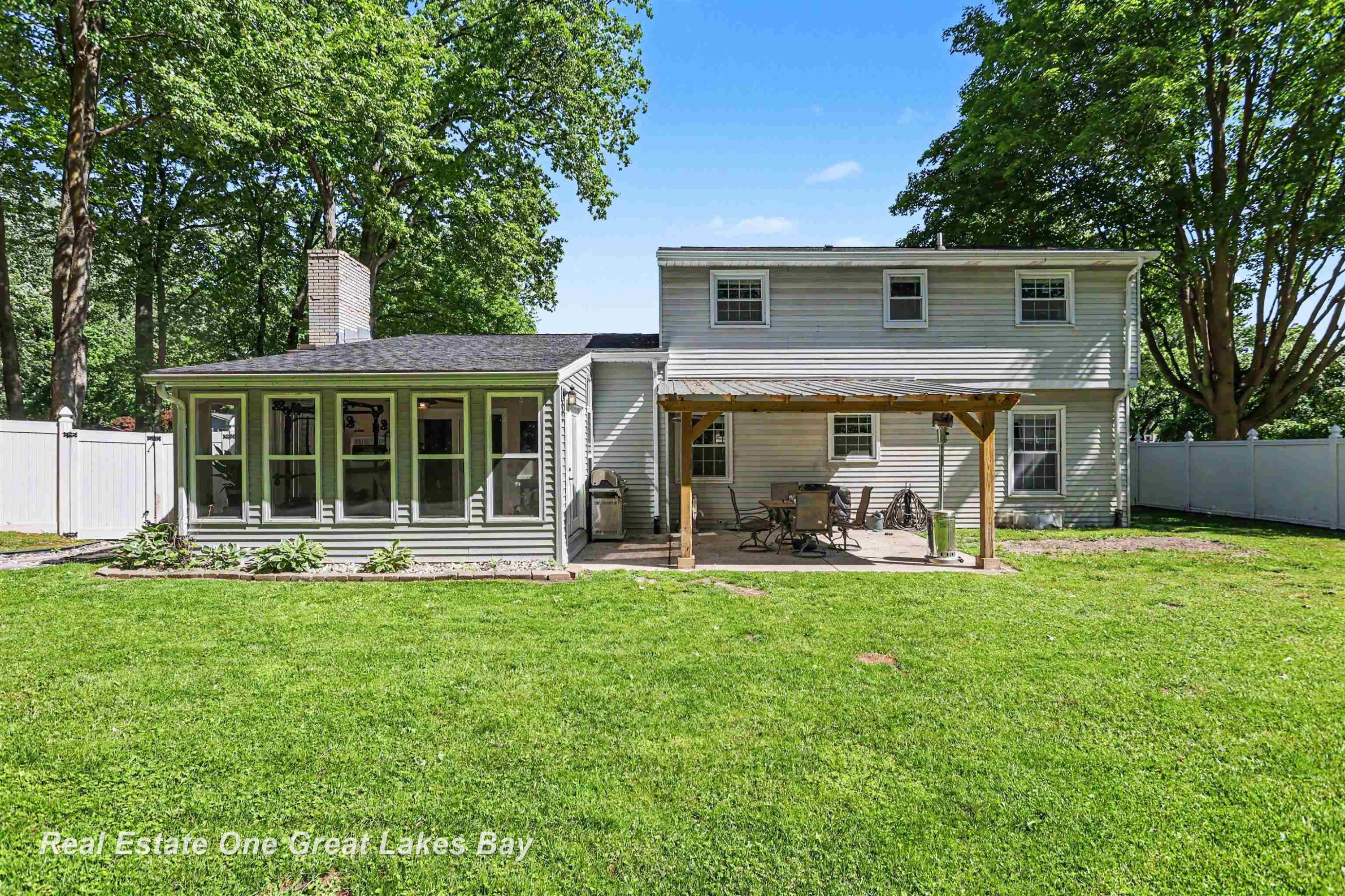 12119 Sanders Drive, Freeland, MI 48623 — Photo 32