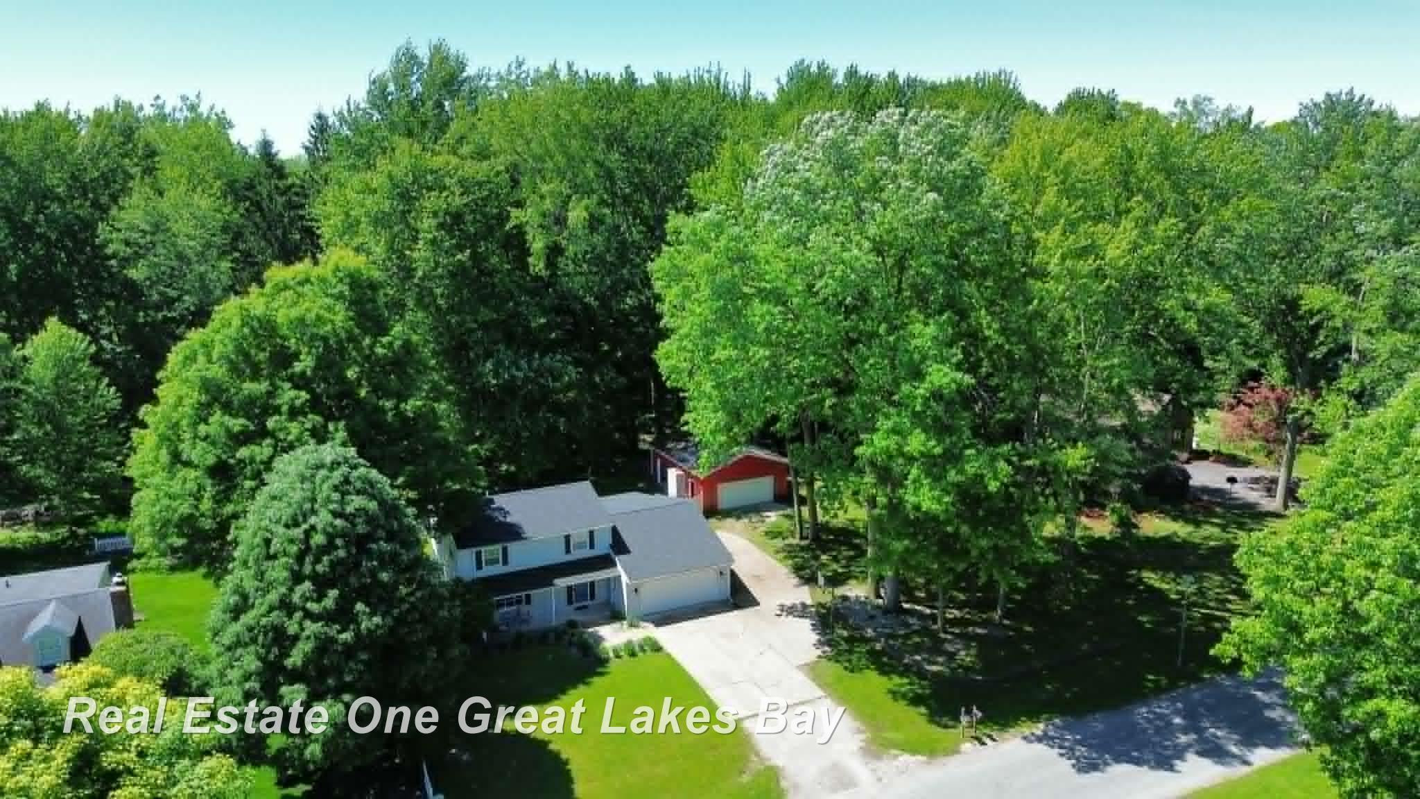 12119 Sanders Drive, Freeland, MI 48623 — Photo 37