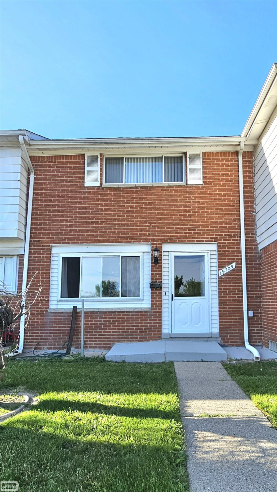 19709 Abrahm Street, Clinton Twp, MI 48035