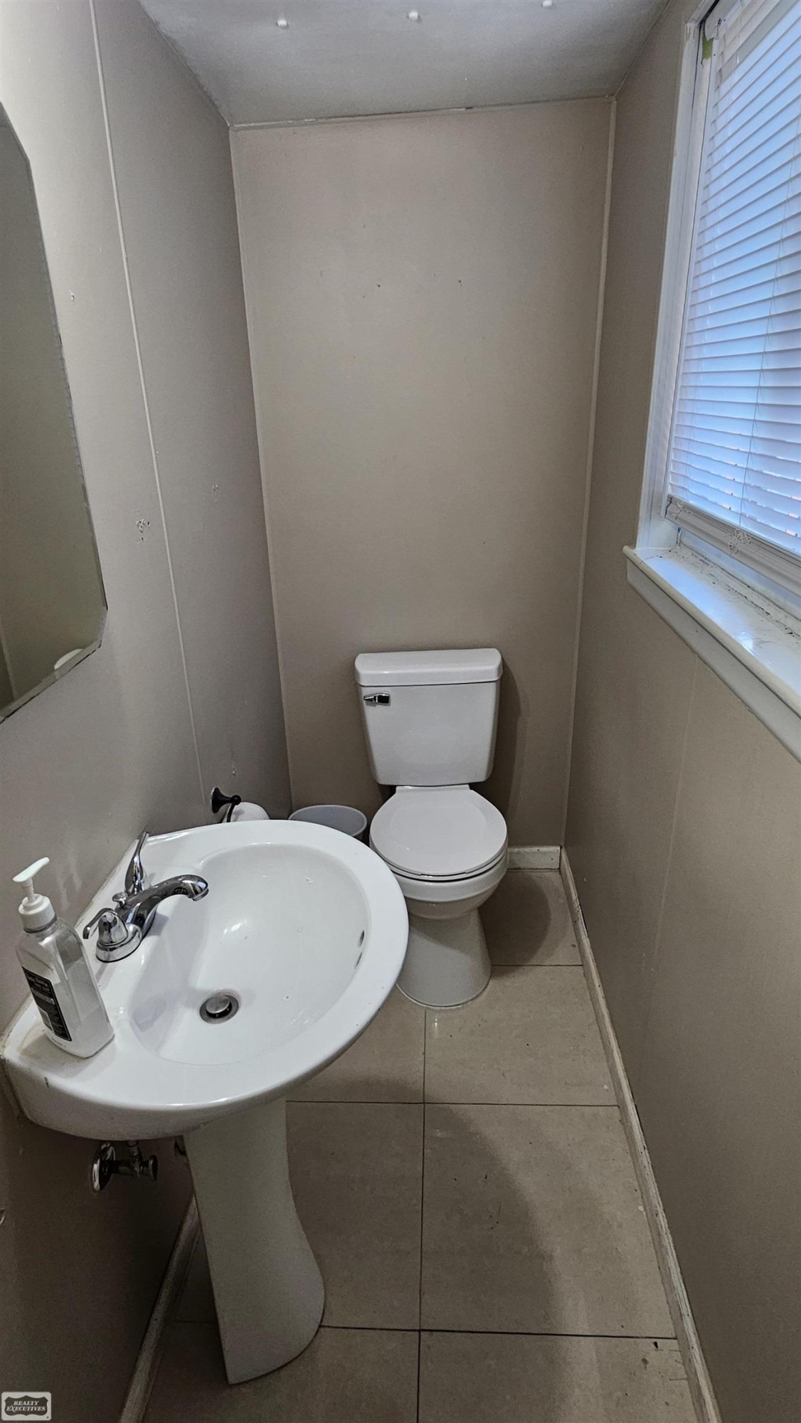 19709 Abrahm Street, Clinton Twp, MI 48035 — Photo 9
