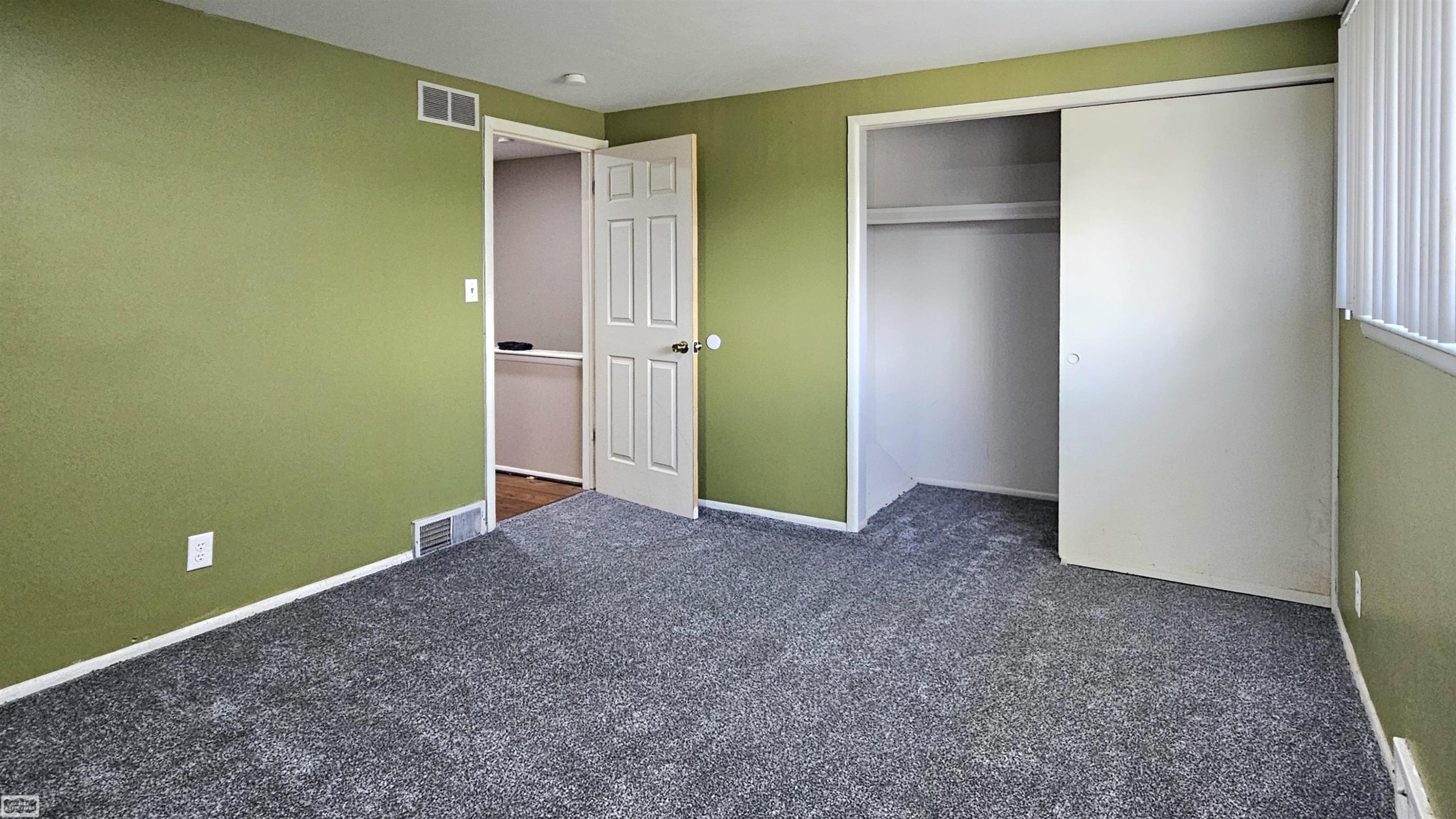 19709 Abrahm Street, Clinton Twp, MI 48035 — Photo 14