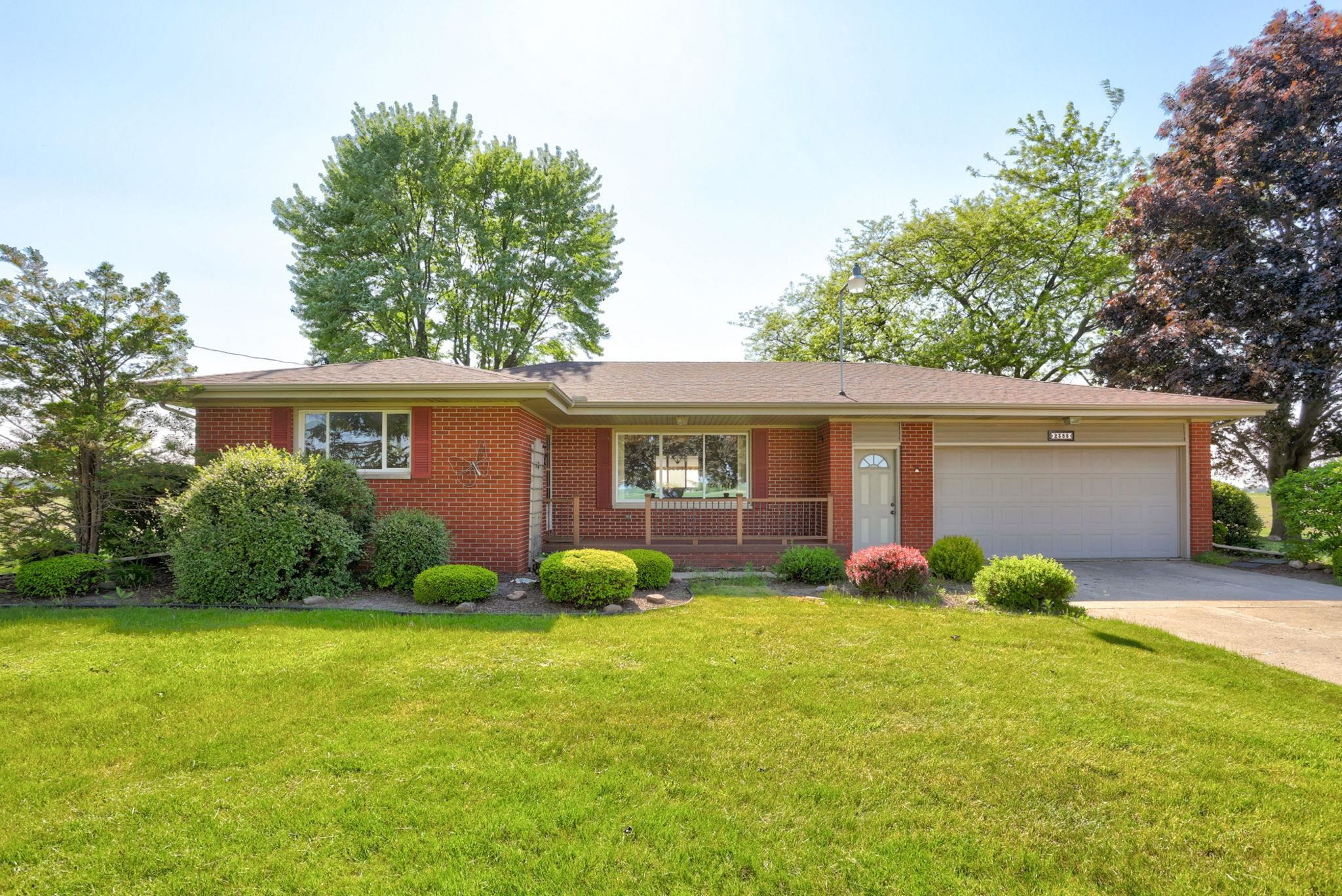 2388 S Portsmouth Road, Saginaw, MI 48601 — front exterior