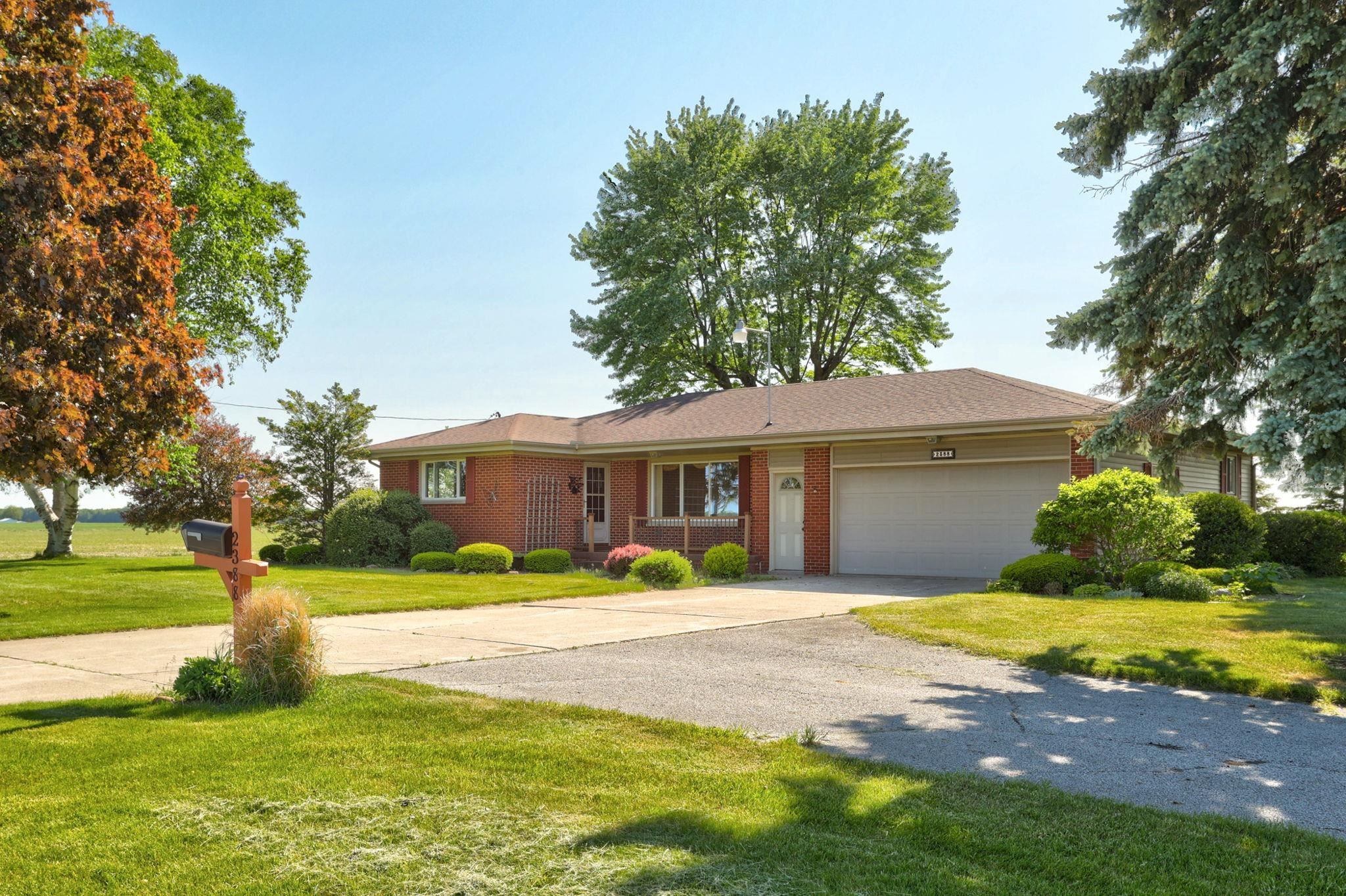 2388 S Portsmouth Road, Saginaw, MI 48601 — Photo 3